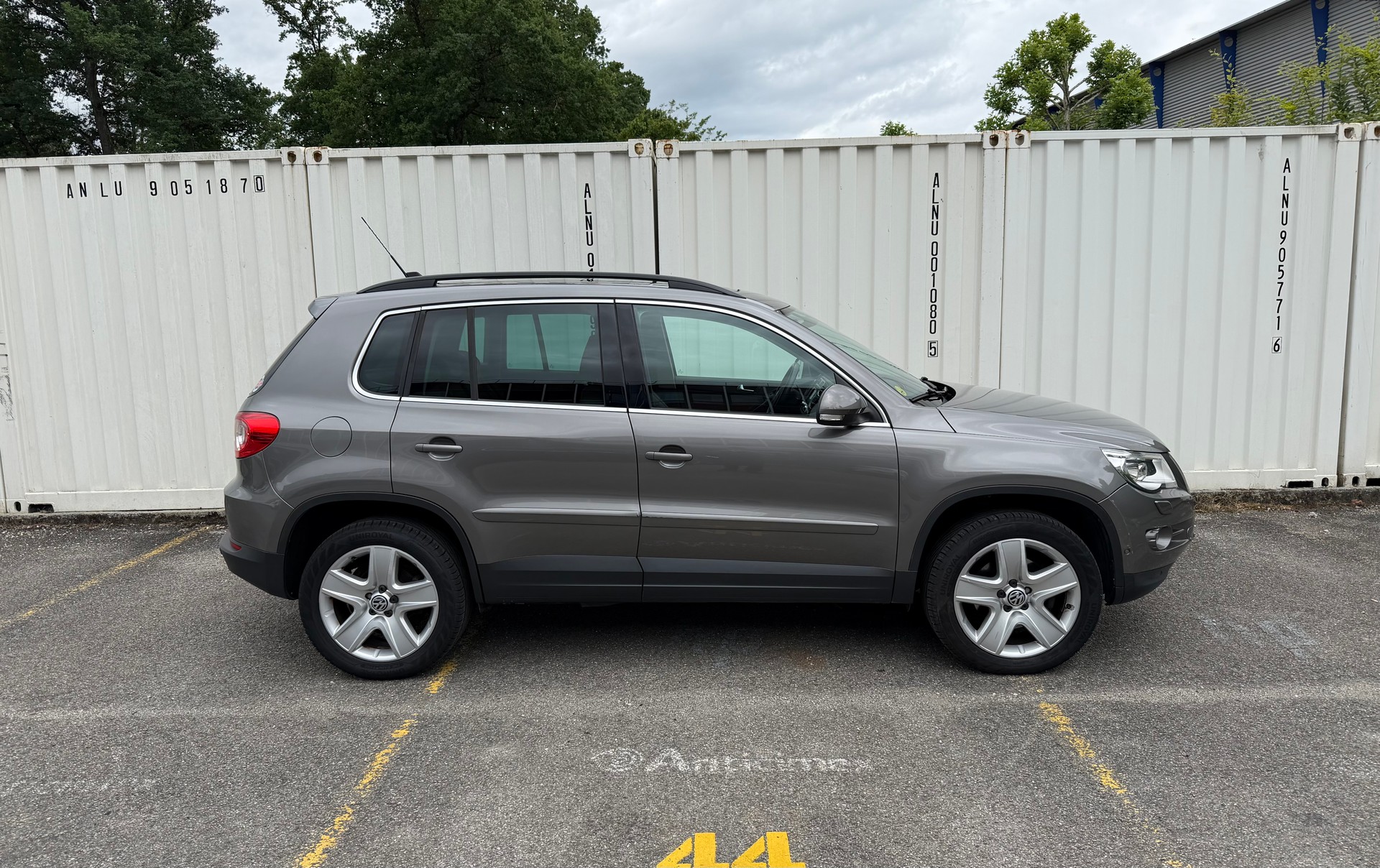 VW Tiguan 2.0 TSI Track&Field Tiptronic-image-3