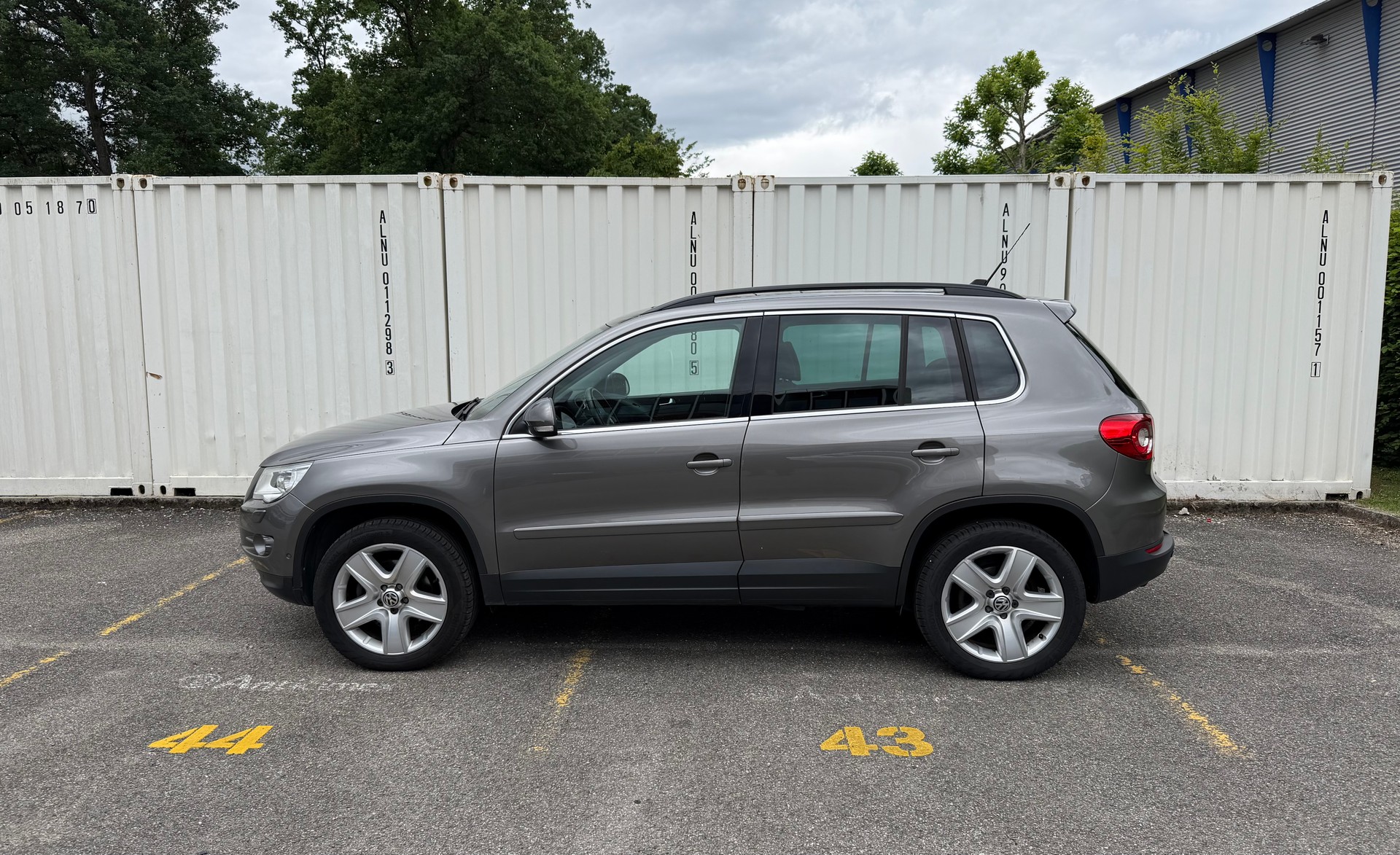 VW Tiguan 2.0 TSI Track&Field Tiptronic-image-4