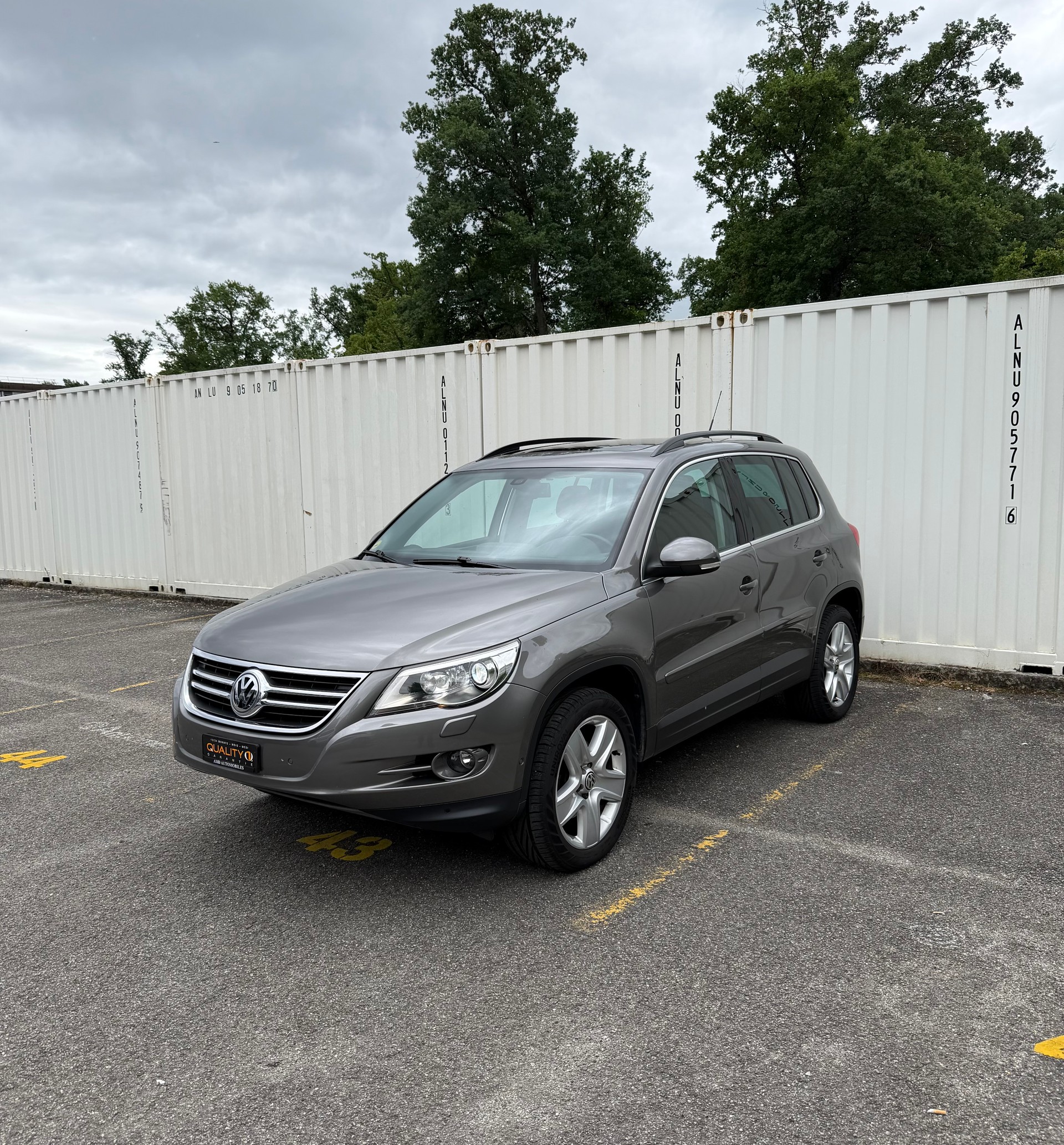 VW Tiguan 2.0 TSI Track&Field Tiptronic-image-2