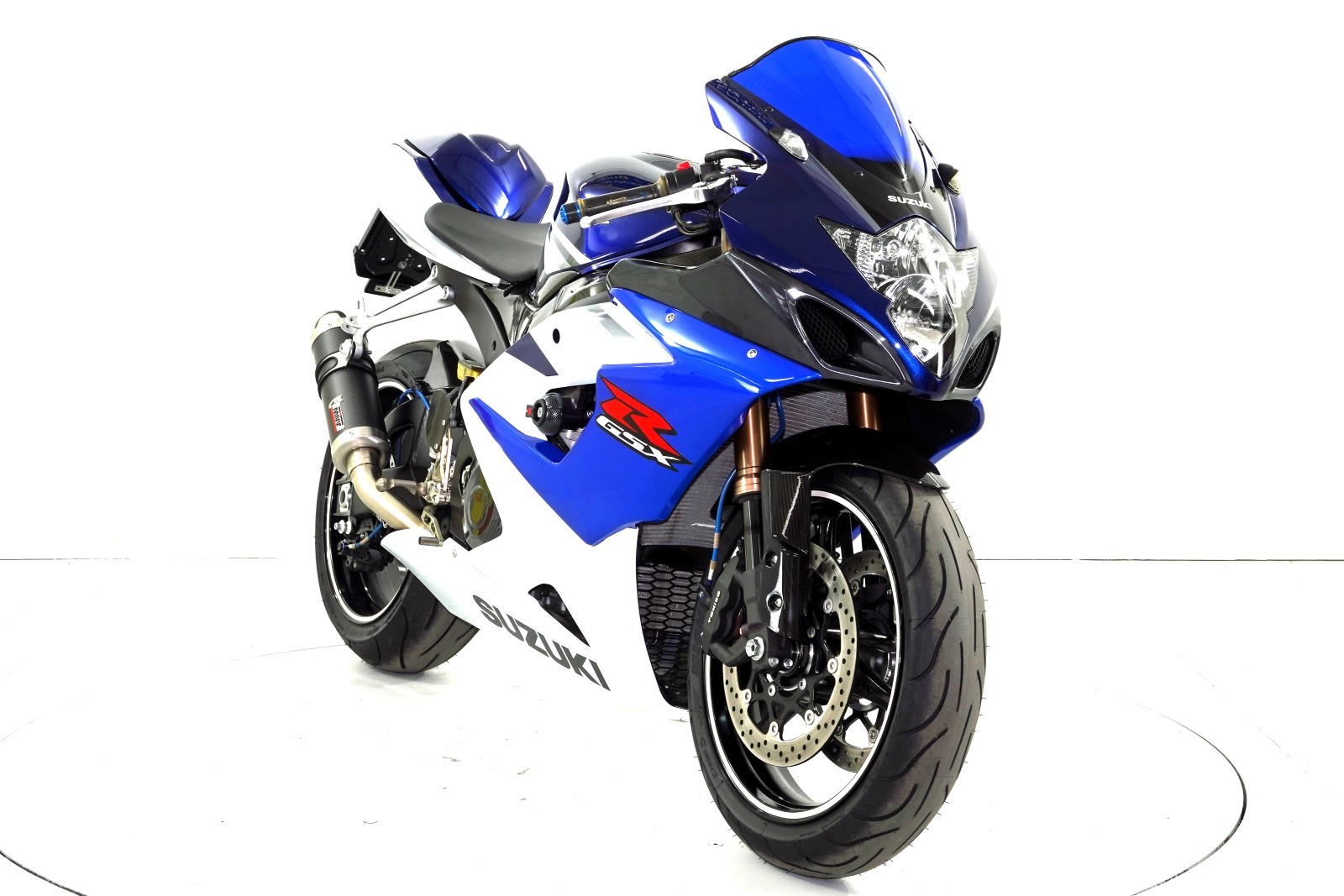 SUZUKI GSX-R 1000-showroom-element-1