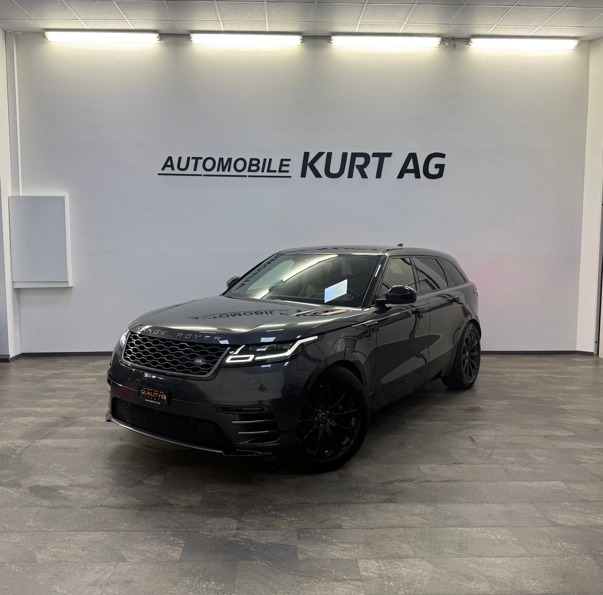 LAND ROVER Range Rover Velar R-Dynamic D 300 S Automatic-image-0