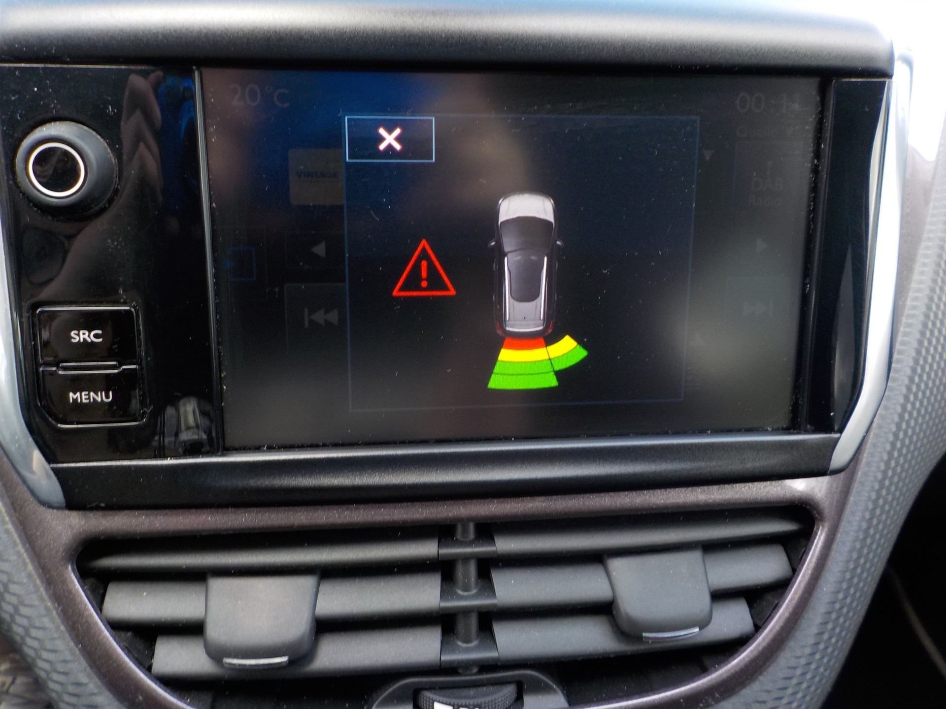 PEUGEOT 2008 1.2 VTI Style-image-10