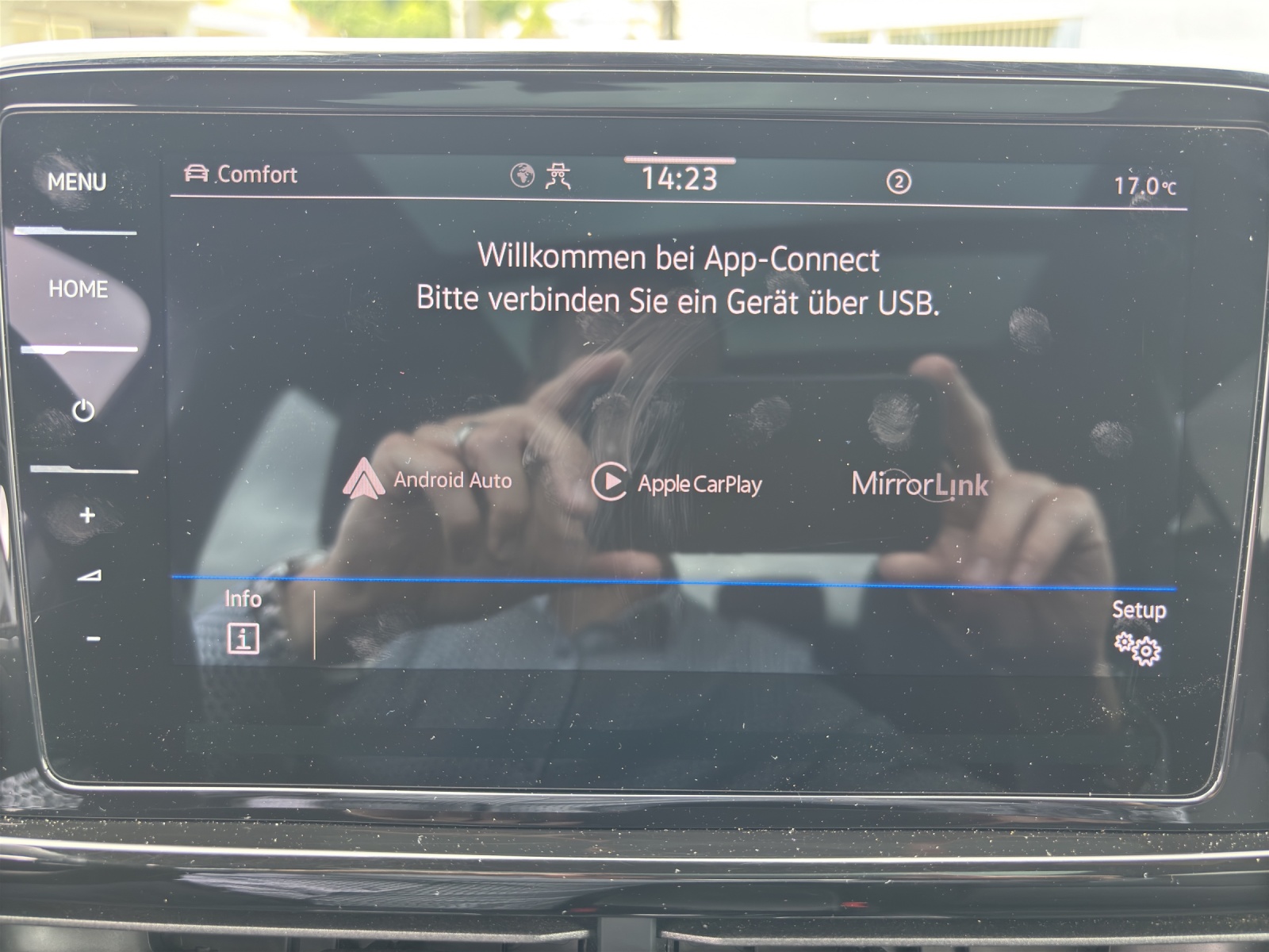VW New T-Roc 2.0 TSI R-Line DSG 4Motion mit AHK, Standheizung, Panorama-Ausstell-/Schiebedach & fortl. Werksgarantie-image-24