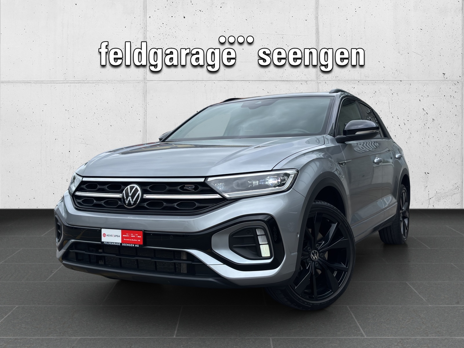 VW New T-Roc 2.0 TSI R-Line DSG 4Motion mit AHK, Standheizung, Panorama-Ausstell-/Schiebedach & fortl. Werksgarantie-image-0