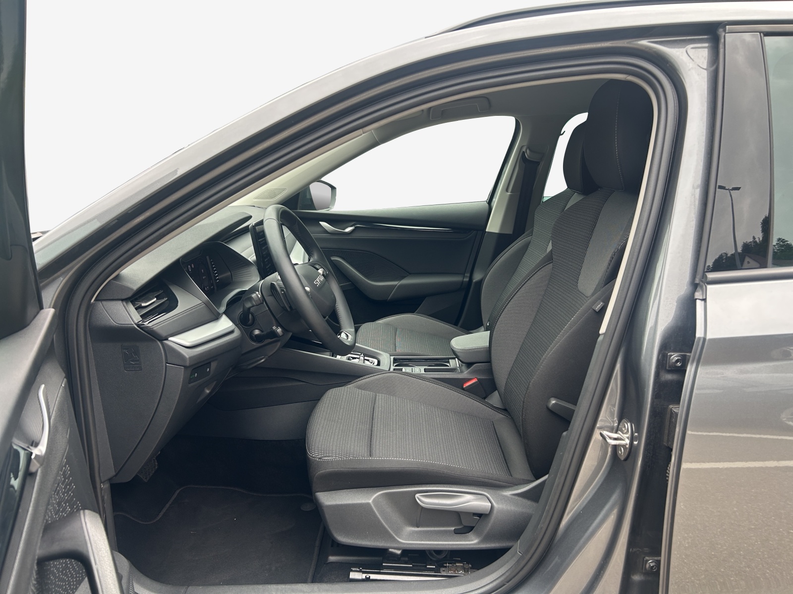 SKODA Octavia Combi 1.5 TSI mHEV DSG Dynamic-image-7