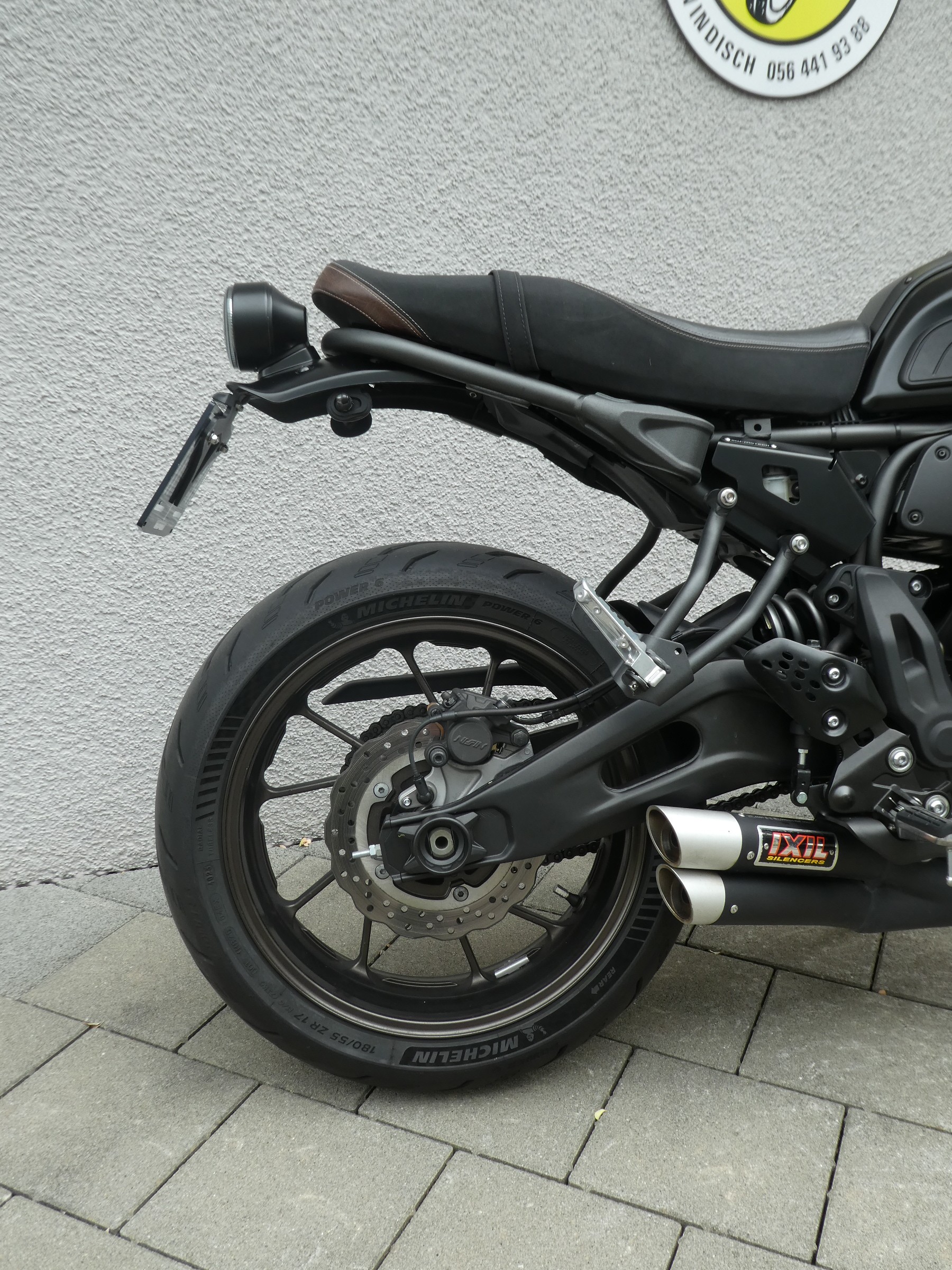YAMAHA XSR 700-showroom-element-3