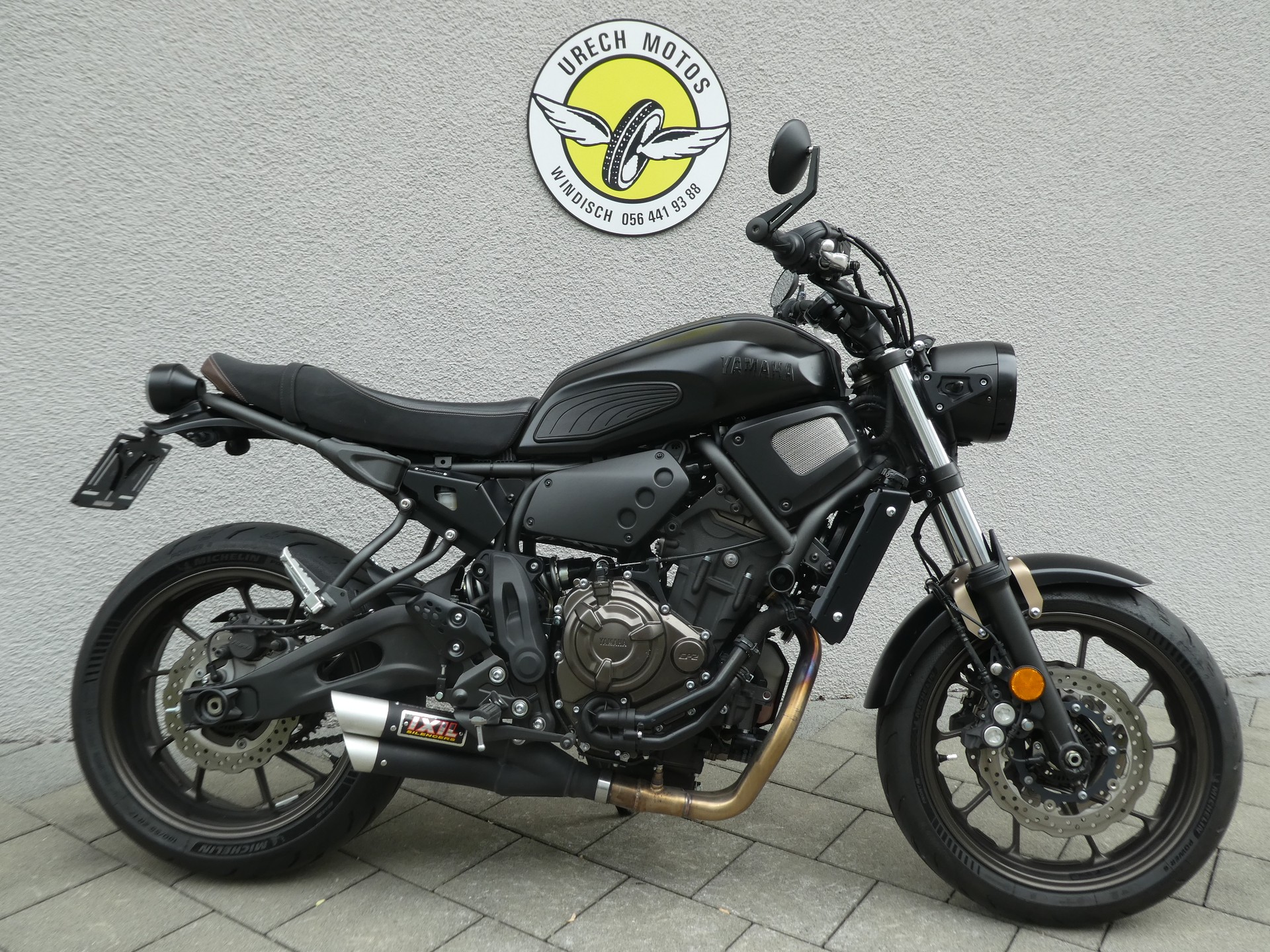 YAMAHA XSR 700-showroom-element-2
