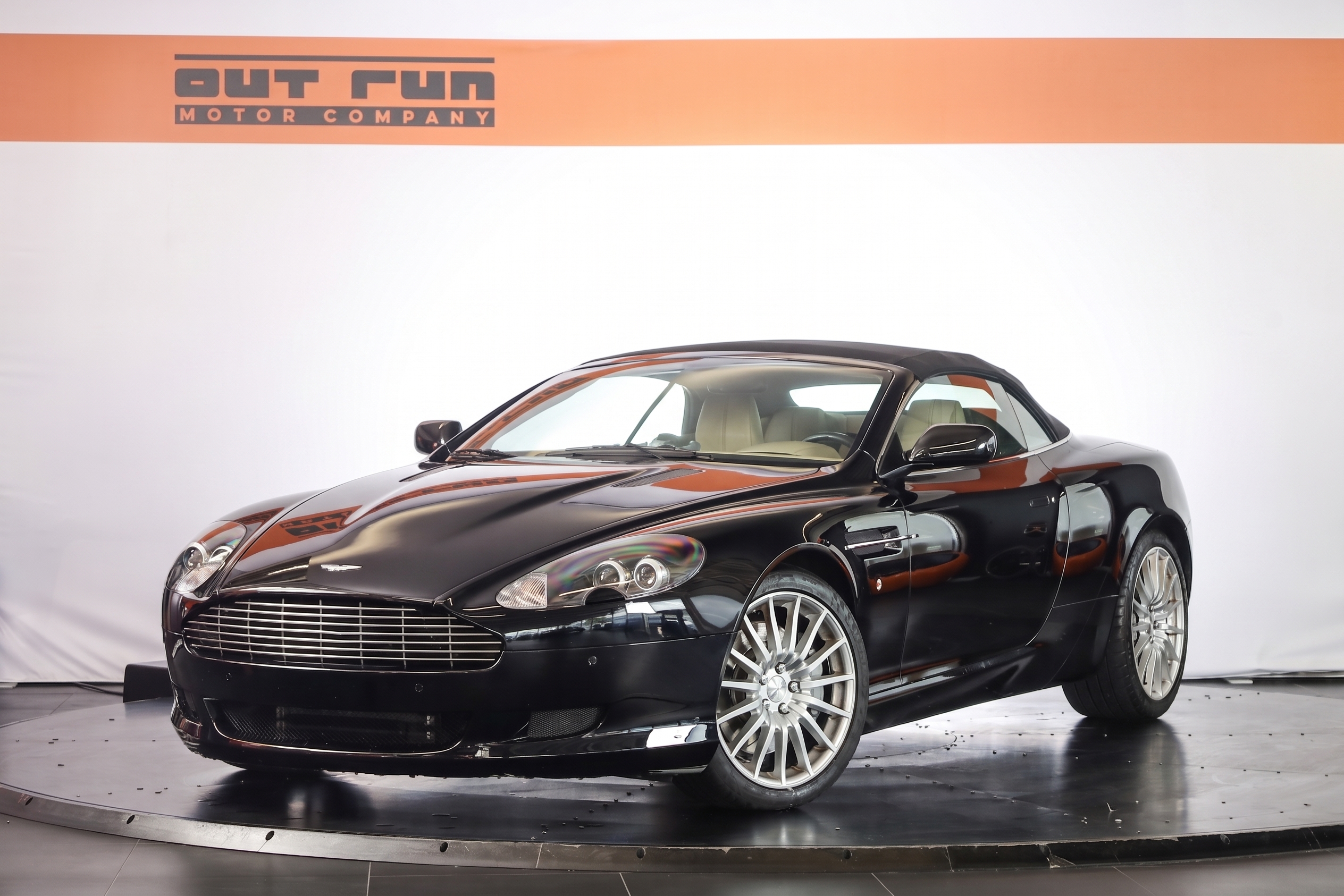 Aston Martin DB9 Volante