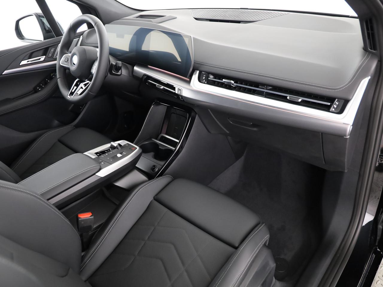 BMW 230e xDrive paddles Active Tourer-image-19