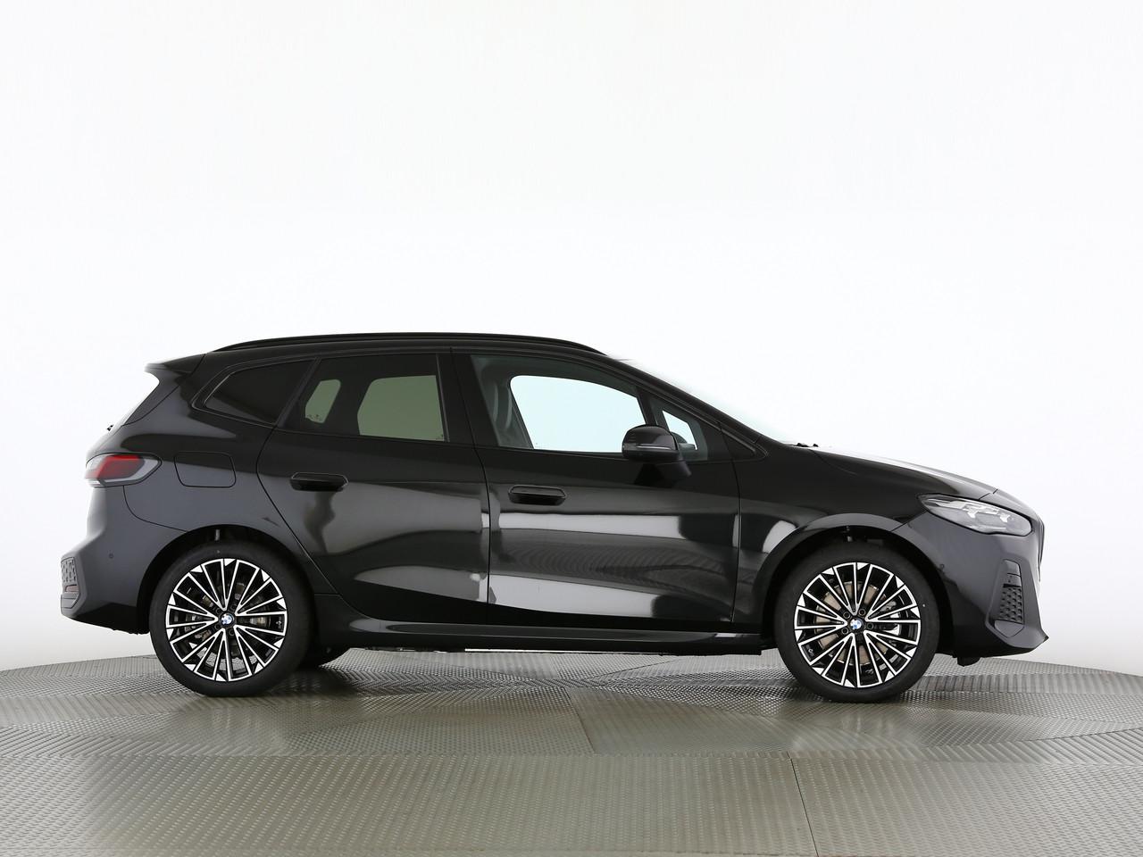BMW 230e xDrive paddles Active Tourer-image-5