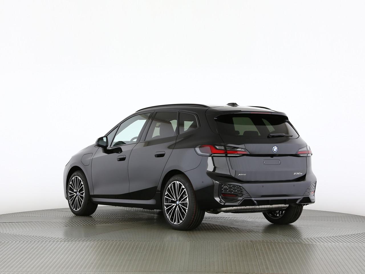 BMW 230e xDrive paddles Active Tourer-showroom-element-2