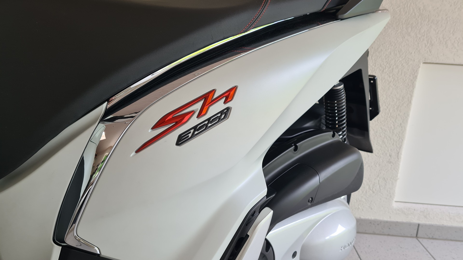 HONDA SH 300 i ABS-image-9