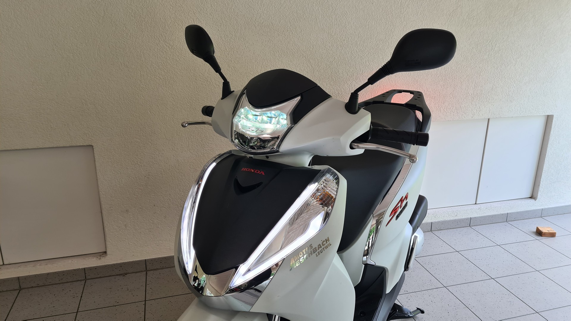 HONDA SH 300 i ABS-image-6