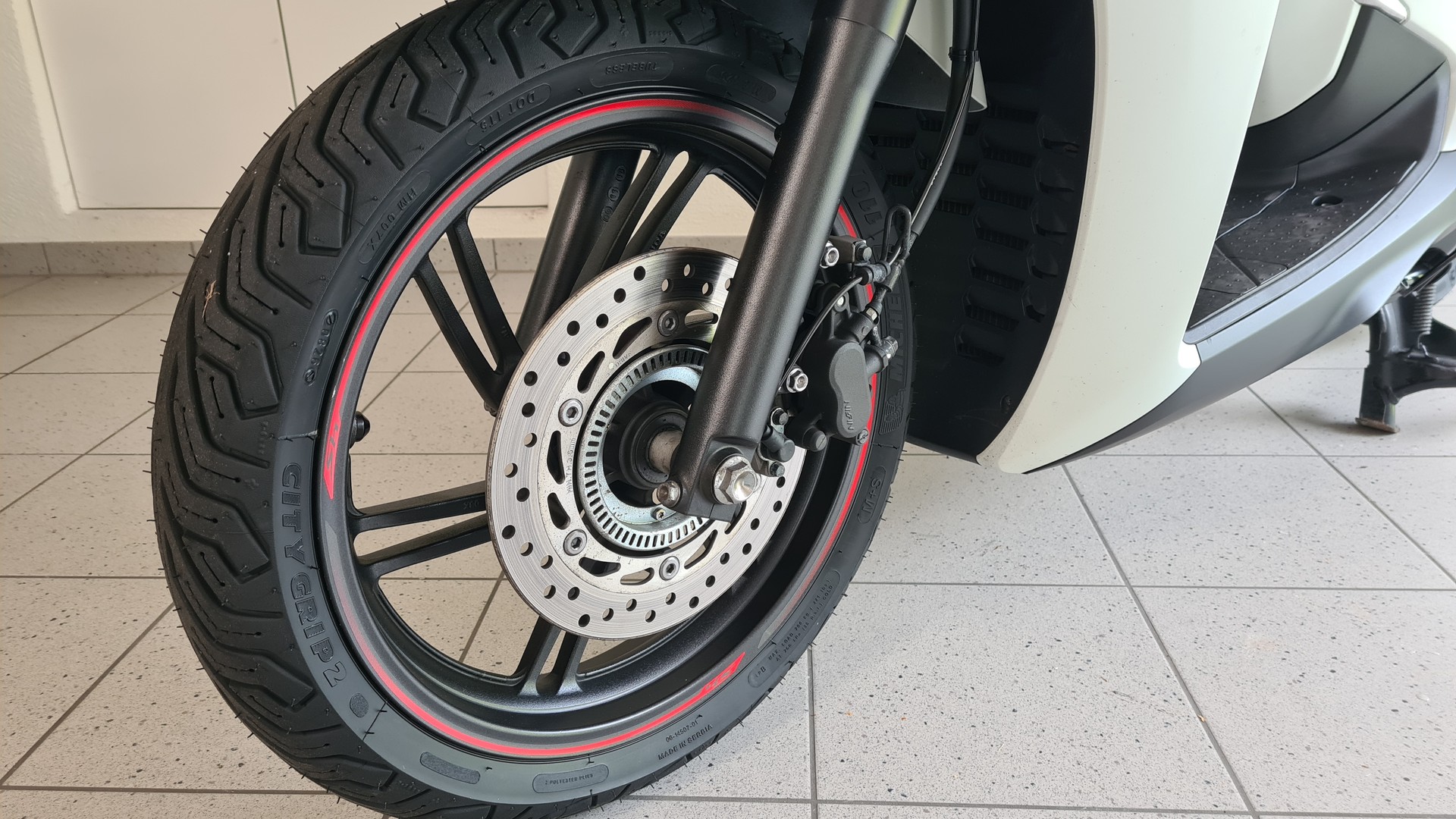 HONDA SH 300 i ABS-image-8
