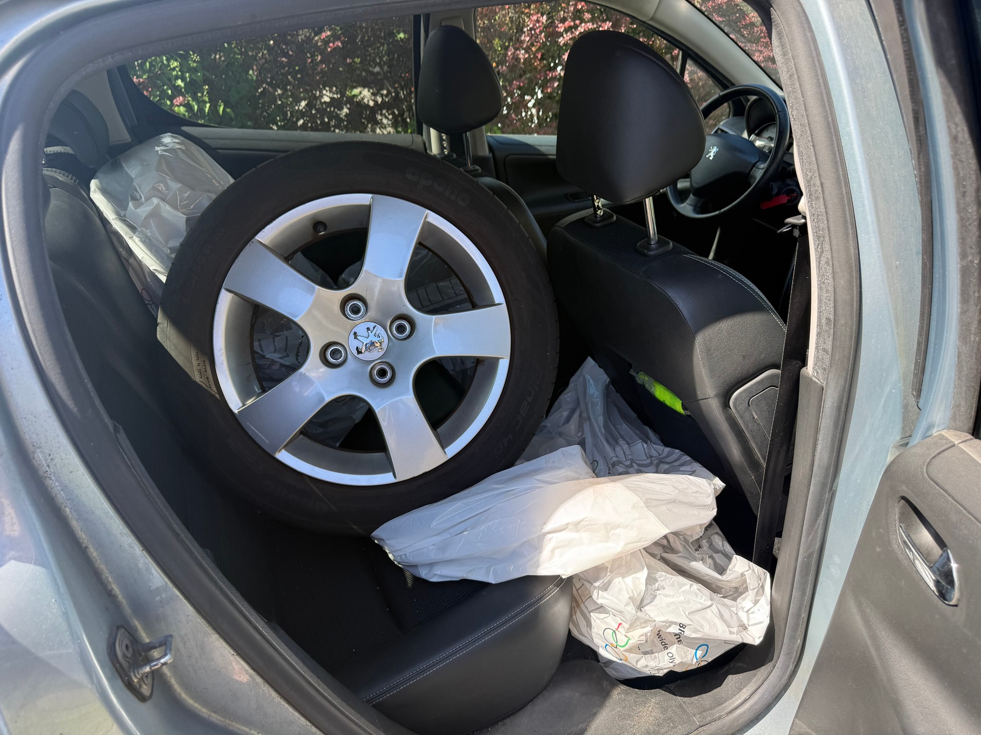 PEUGEOT 207 1.6 16V Sport Automatic-image-7
