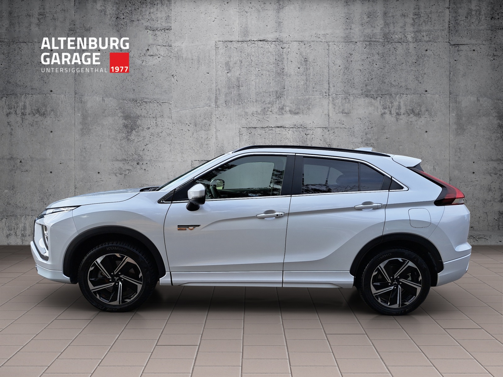 MITSUBISHI Eclipse Cross 2.4 PHEV Instyle 4x4-image-1