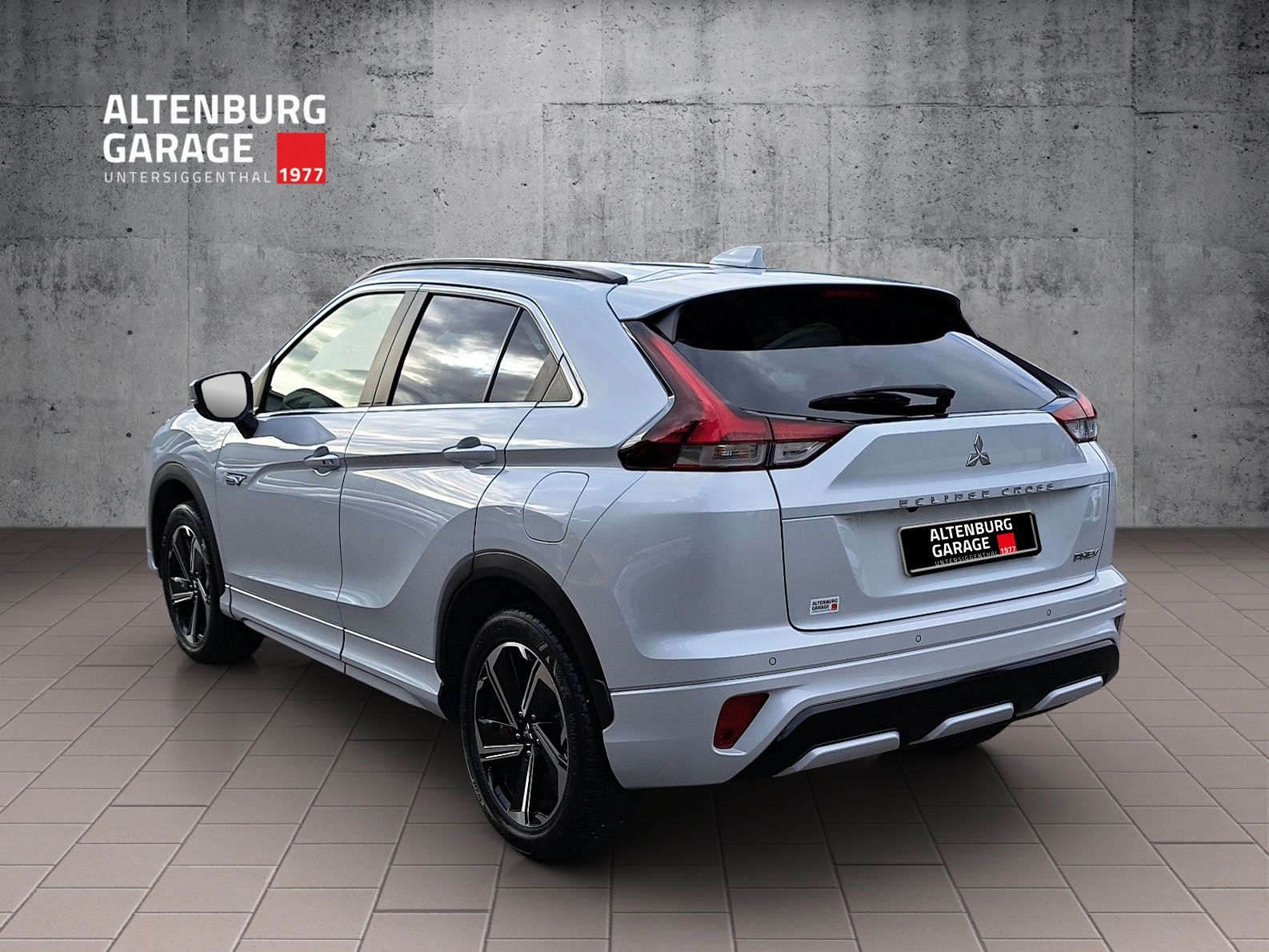 MITSUBISHI Eclipse Cross 2.4 PHEV Instyle 4x4-image-2