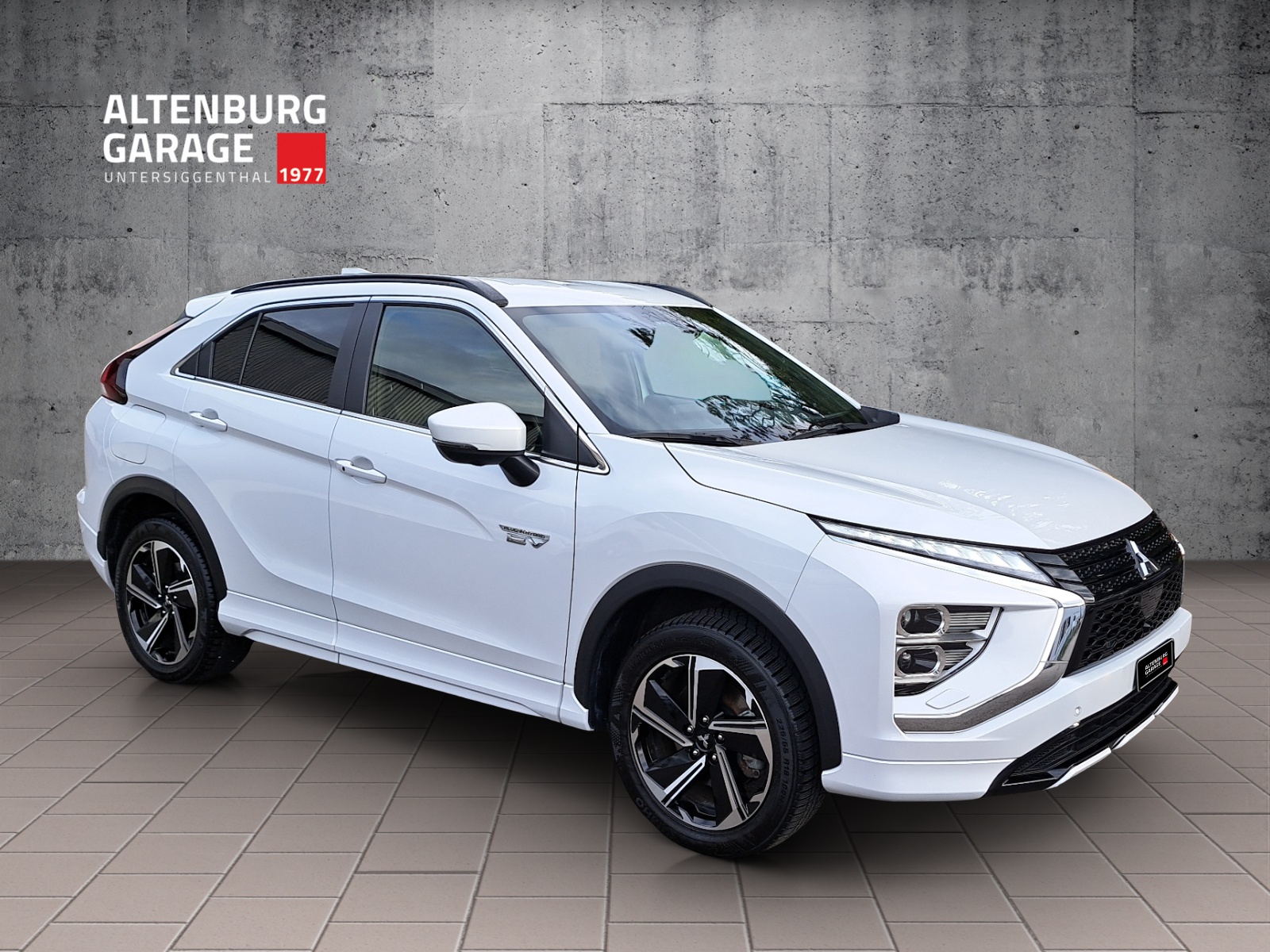 MITSUBISHI Eclipse Cross 2.4 PHEV Instyle 4x4-image-6