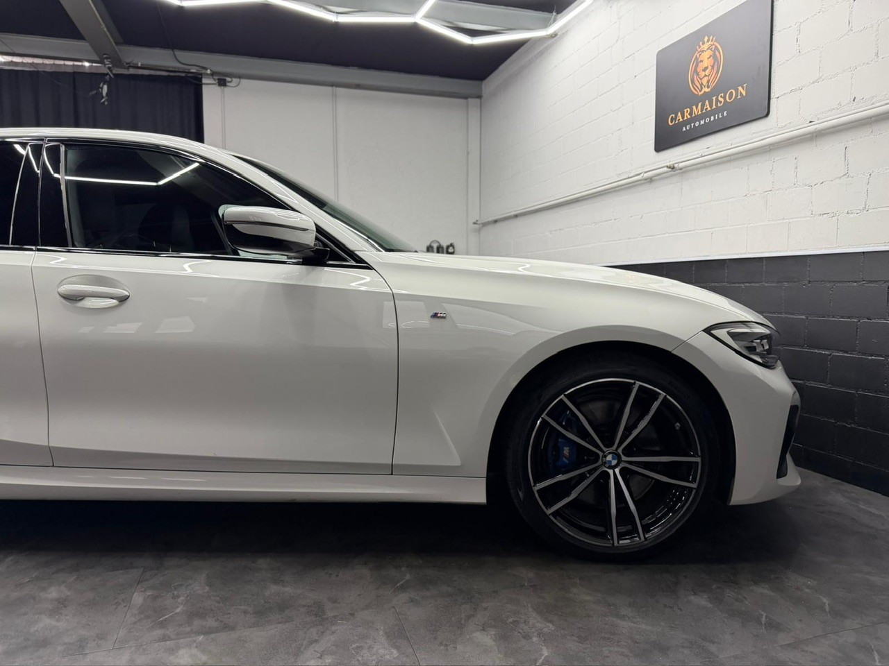 BMW 320d xDrive 48V Pure M Sport-image-12