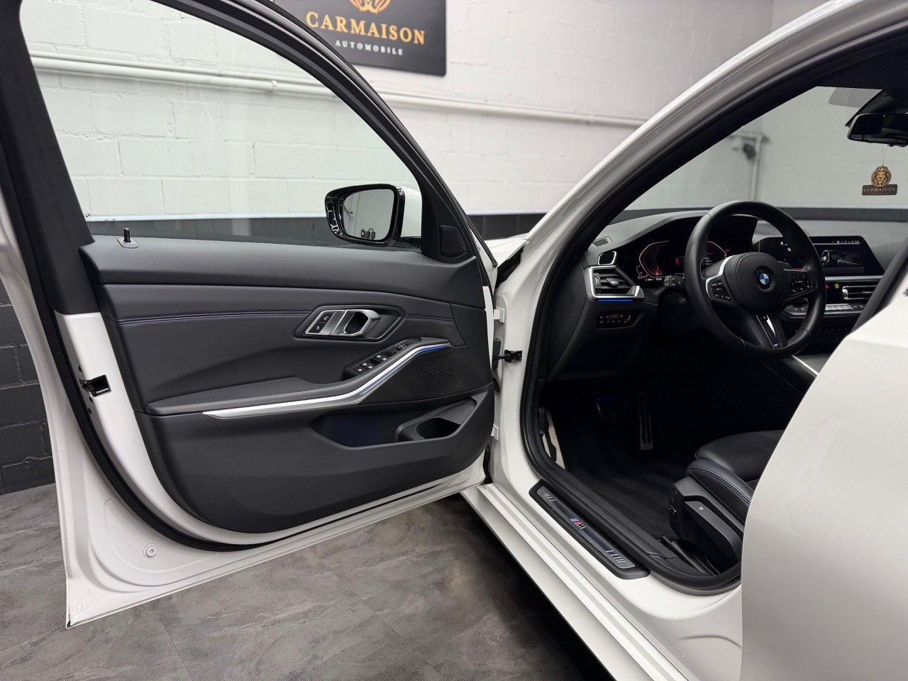 BMW 320d xDrive 48V Pure M Sport-image-14