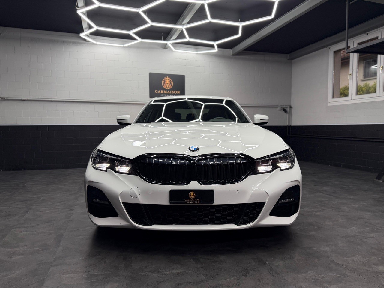 BMW 320d xDrive 48V Pure M Sport-image-1