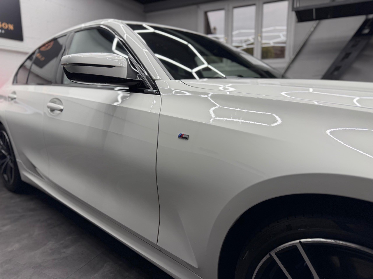 BMW 320d xDrive 48V Pure M Sport-image-10