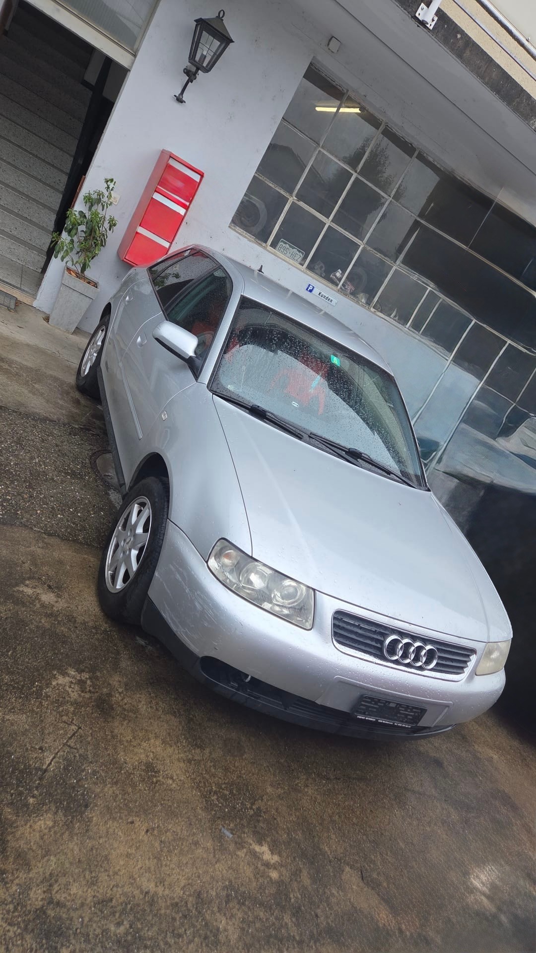 AUDI 1.8 Automatik-image-0