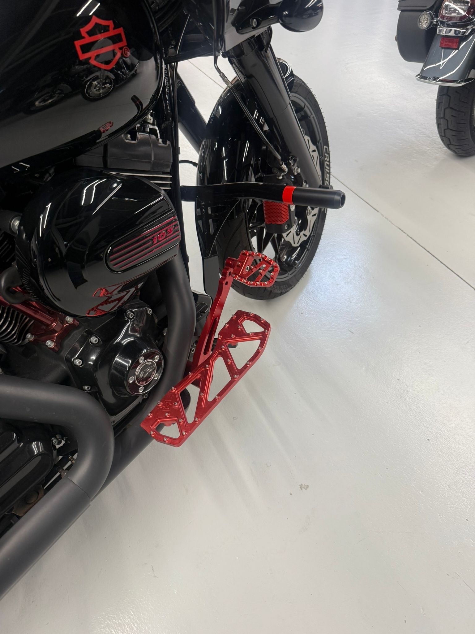 HARLEY-DAVIDSON Road Glide Special-showroom-element-3