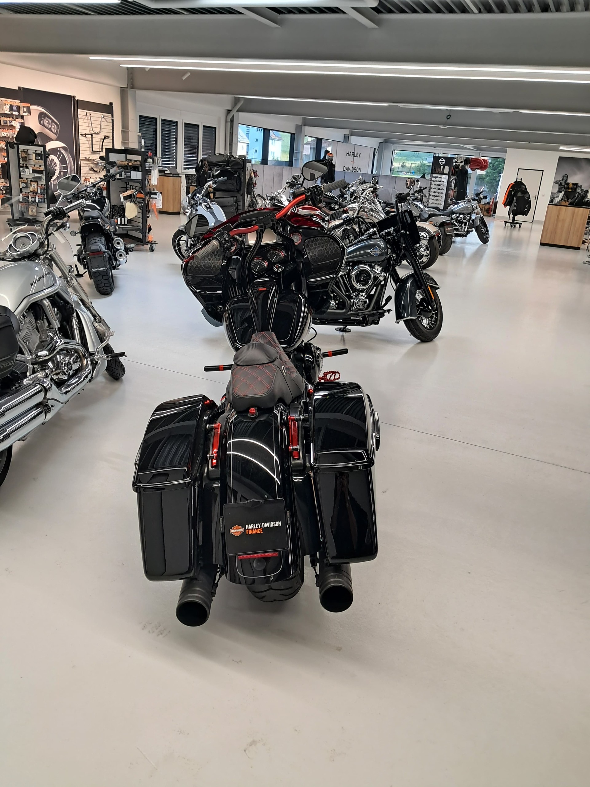 HARLEY-DAVIDSON Road Glide Special-image-11