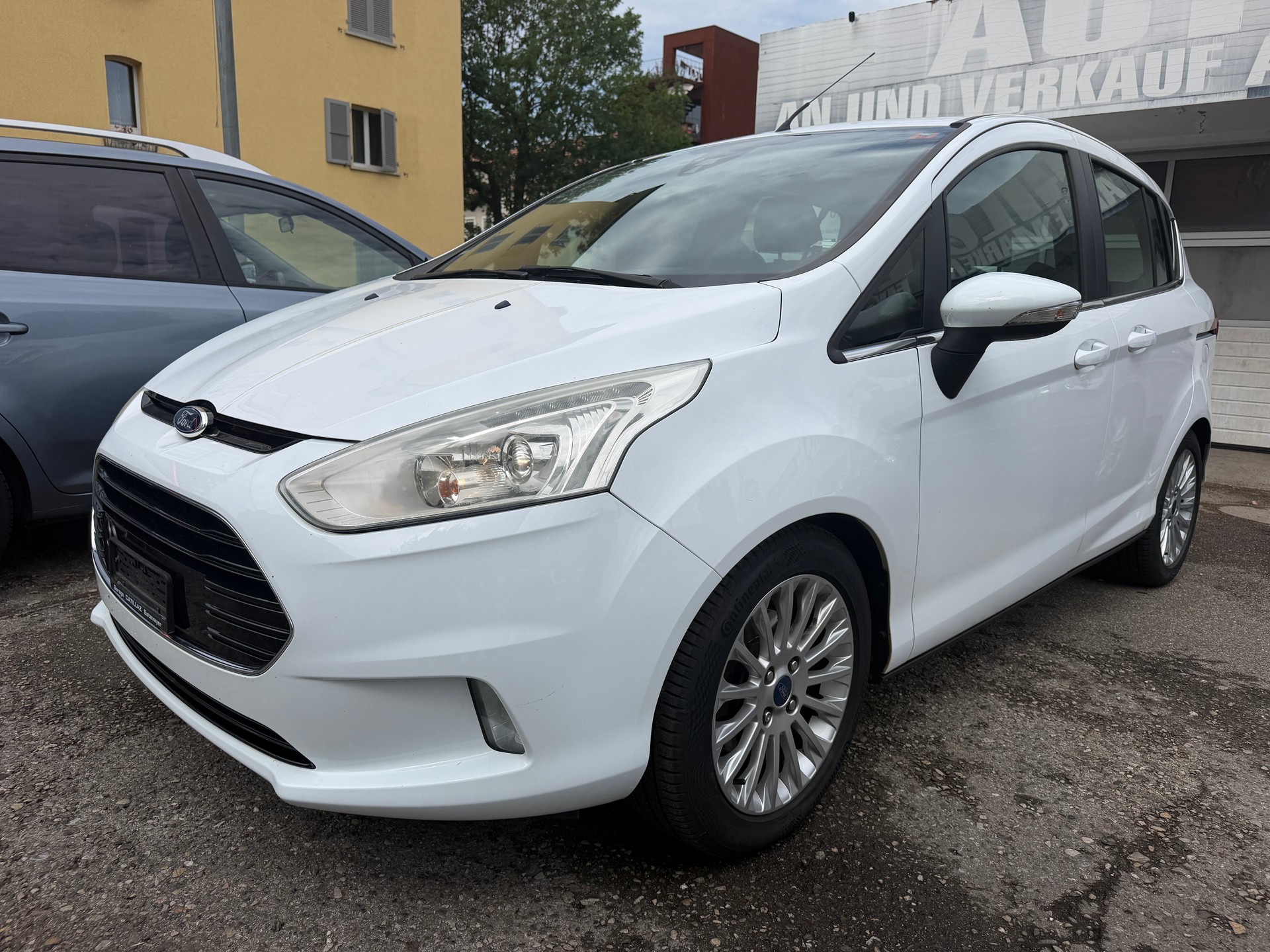 FORD B-Max 1.0 SCTi Titanium-image-2