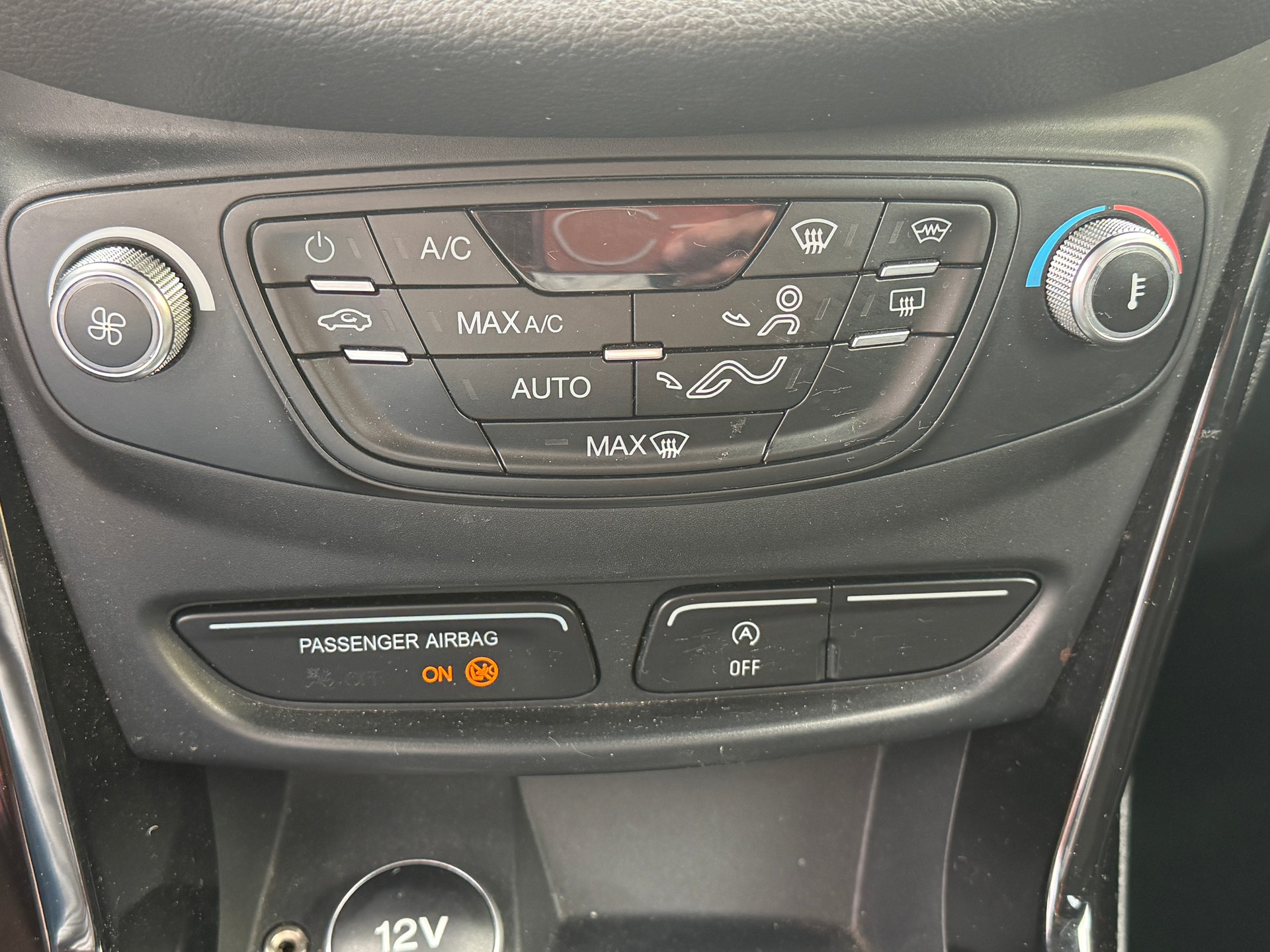 FORD B-Max 1.0 SCTi Titanium-image-6