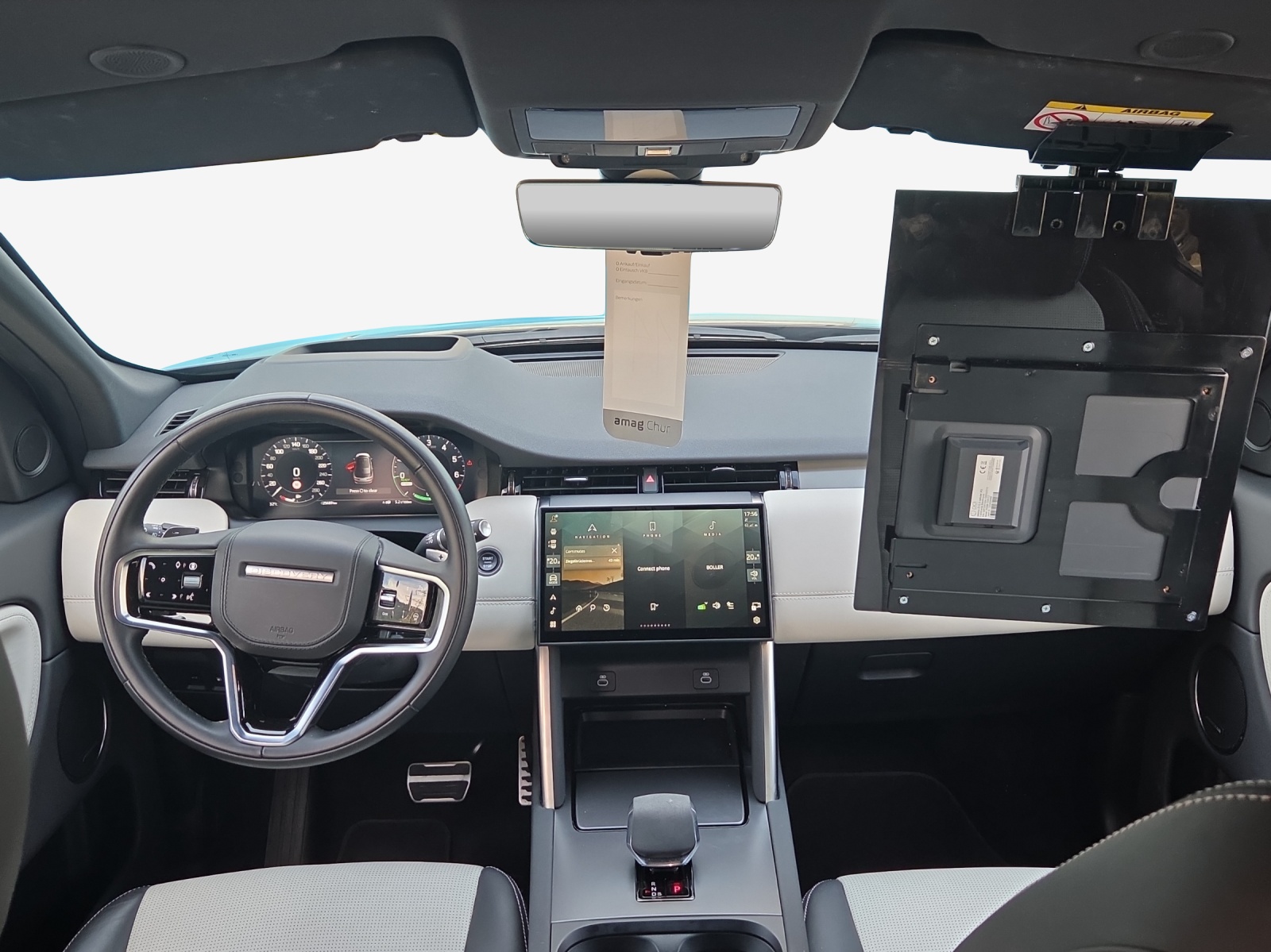 LAND ROVER Discovery Sport P300e 1.5 PHEV SE AT8-image-8