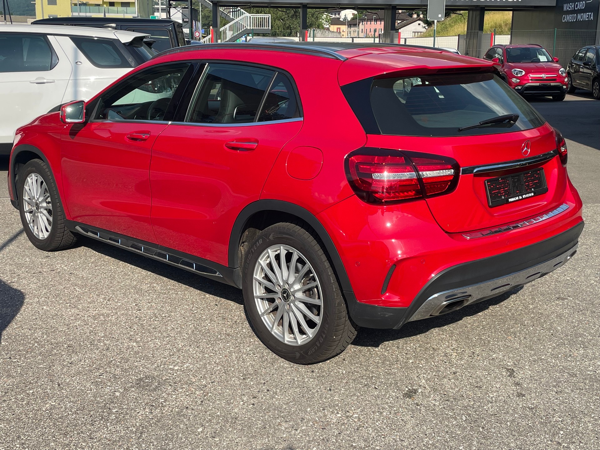 MERCEDES-BENZ GLA 220 AMG Line 4Matic 7G-DCT-image-8