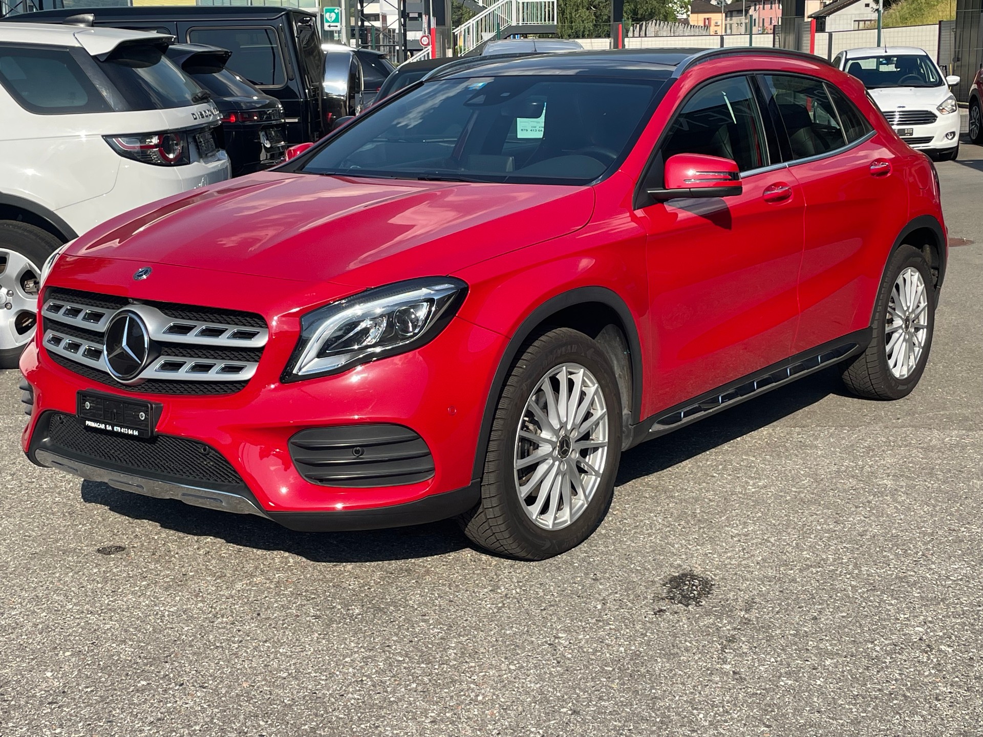 MERCEDES-BENZ GLA 220 AMG Line 4Matic 7G-DCT-image-2