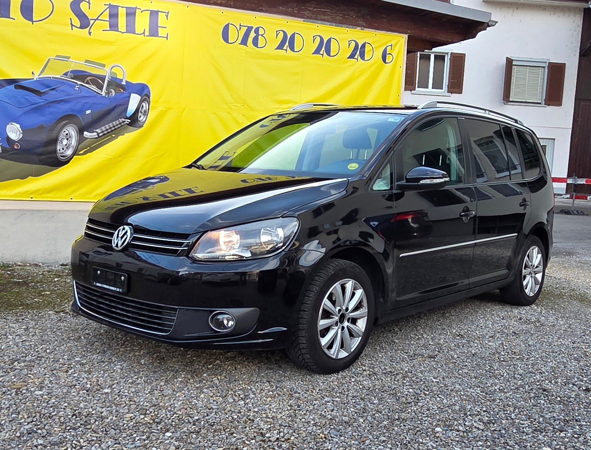 VW Touran 2.0 TDI Highline-image-0