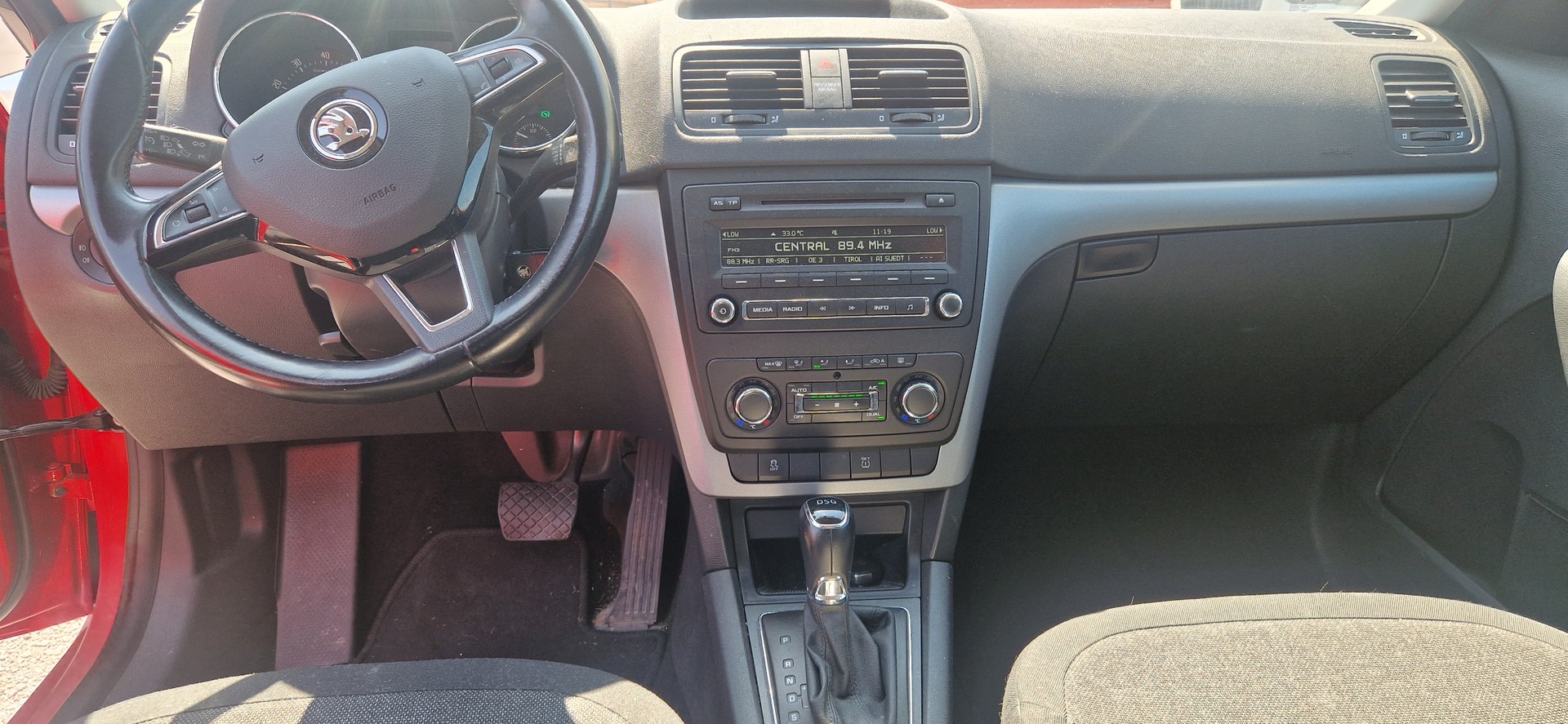 SKODA Yeti 1.4 TSI Elegance 4x2 DSG-image-7