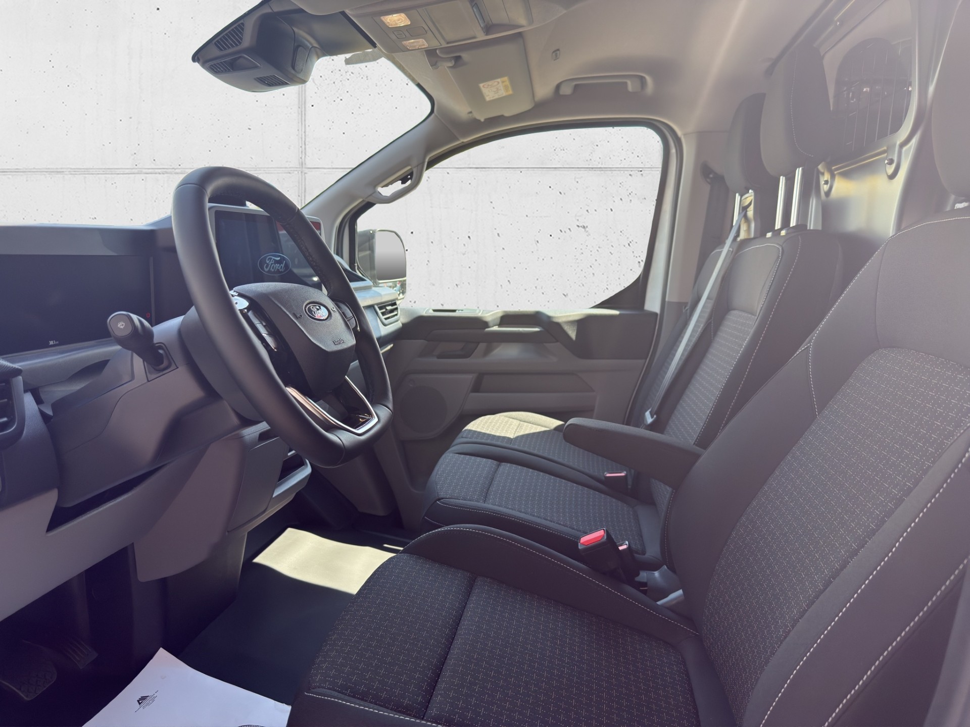 FORD Transit C Van 320 L1 2.5 Duratec 233 Trend PHEV-image-8