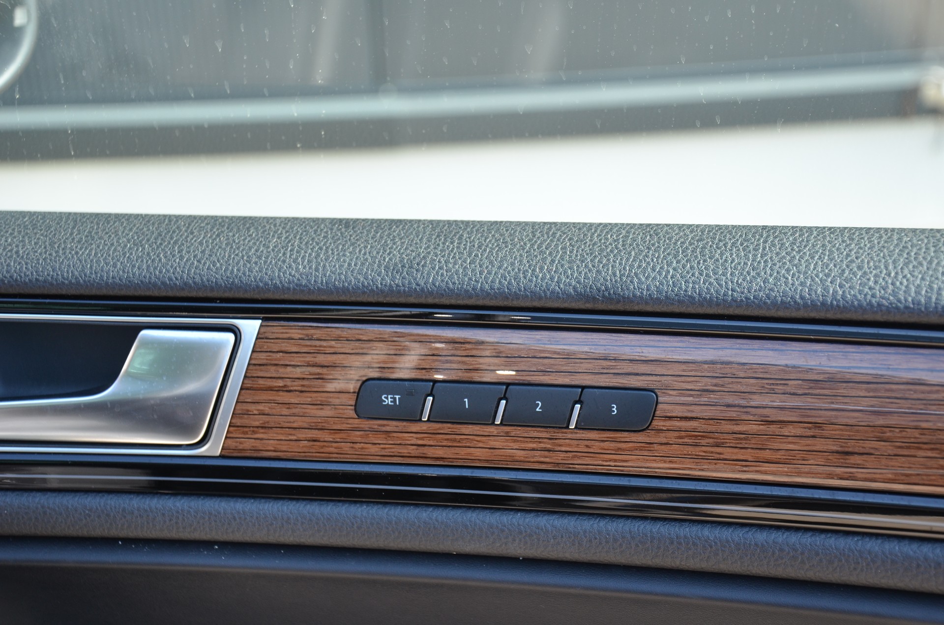 VW Touareg 3.0 TDI BlueMotion Technology Tiptronic-image-17