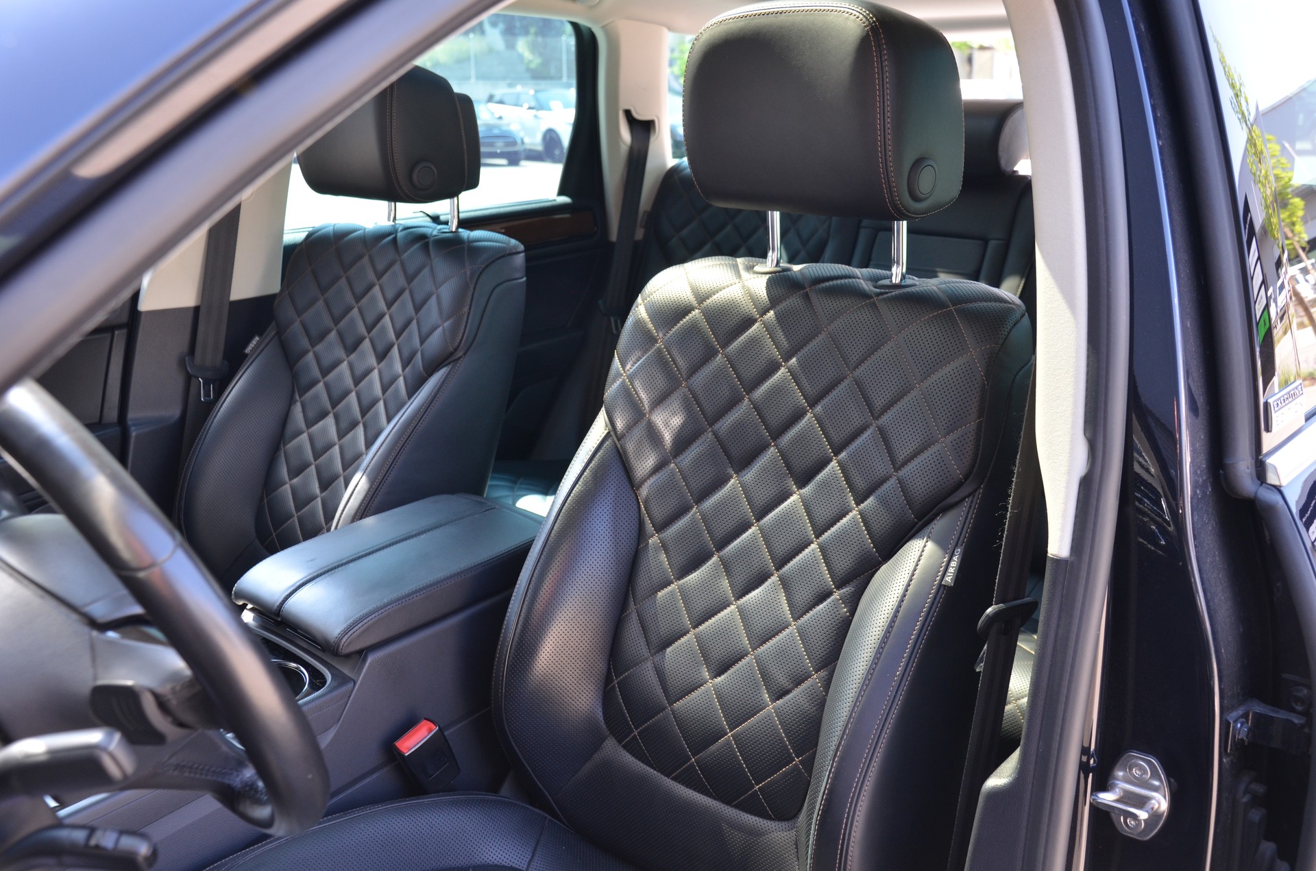 VW Touareg 3.0 TDI BlueMotion Technology Tiptronic-image-12