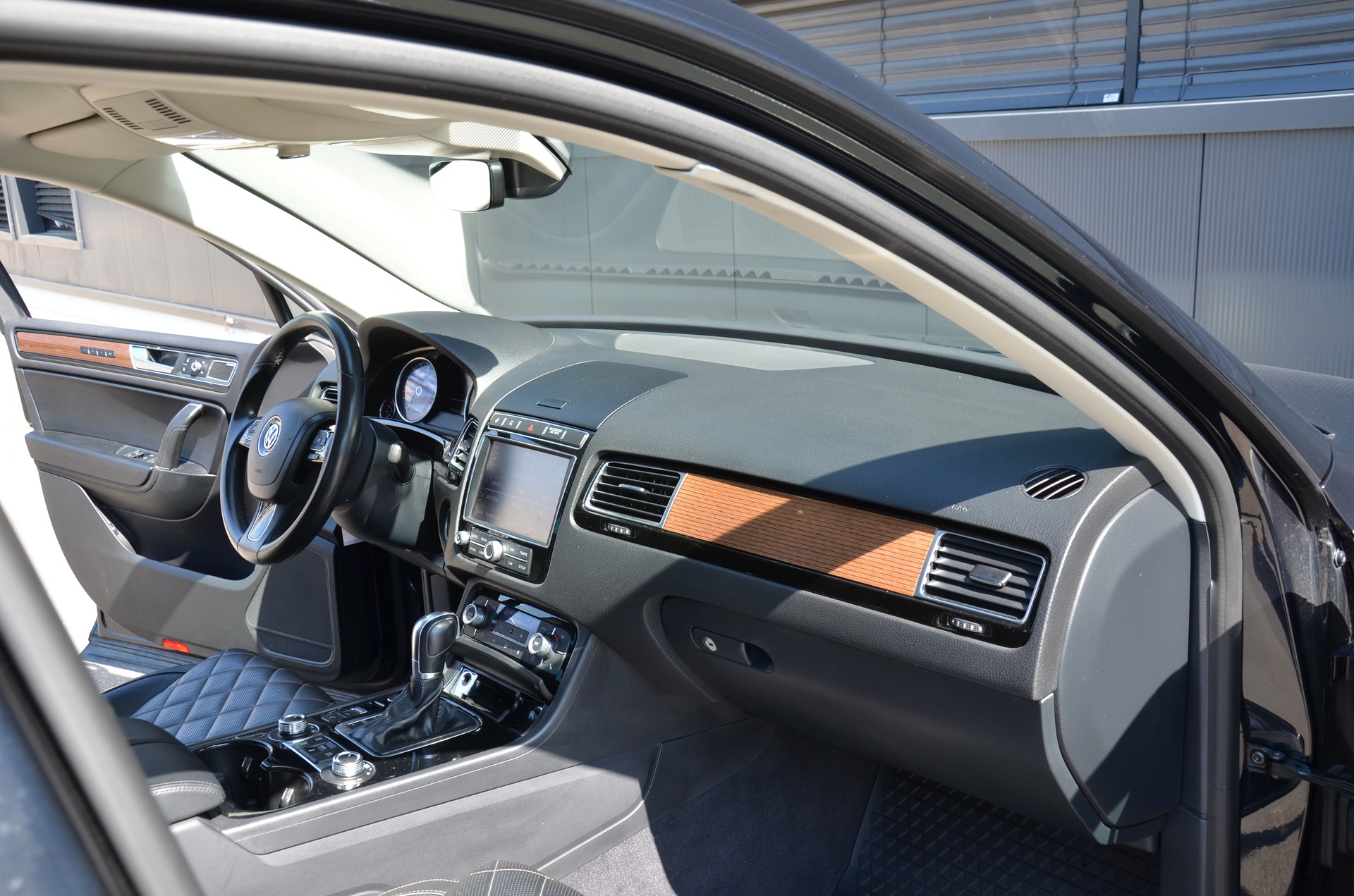 VW Touareg 3.0 TDI BlueMotion Technology Tiptronic-image-13