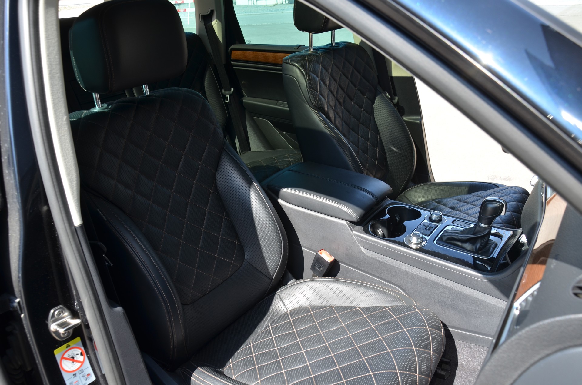 VW Touareg 3.0 TDI BlueMotion Technology Tiptronic-image-15