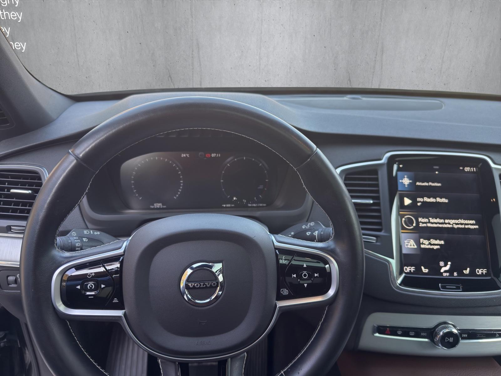 VOLVO XC90 B5 Diesel Mild Hybrid AWD Momentum Geartronic-image-12