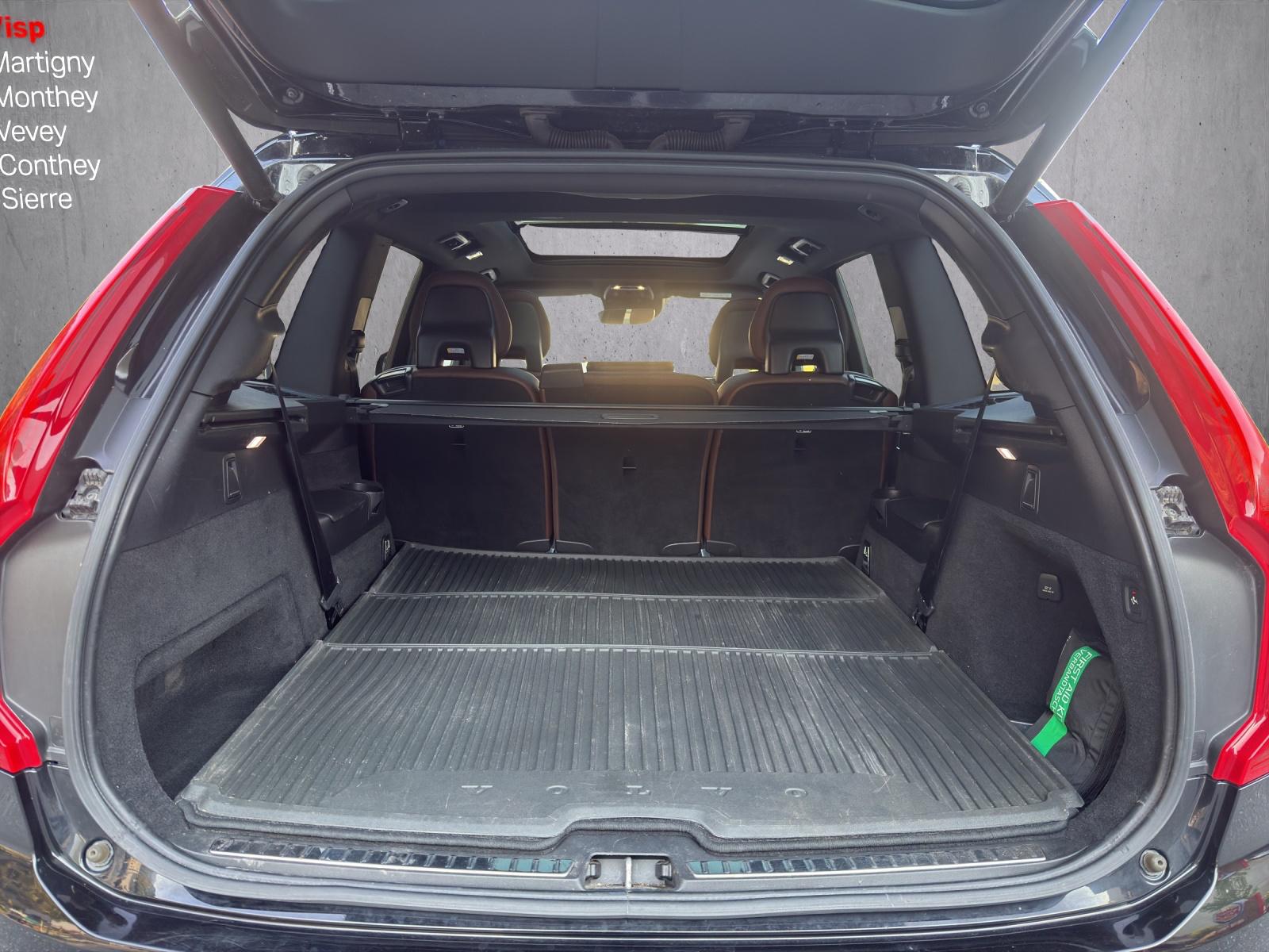 VOLVO XC90 B5 Diesel Mild Hybrid AWD Momentum Geartronic-image-16