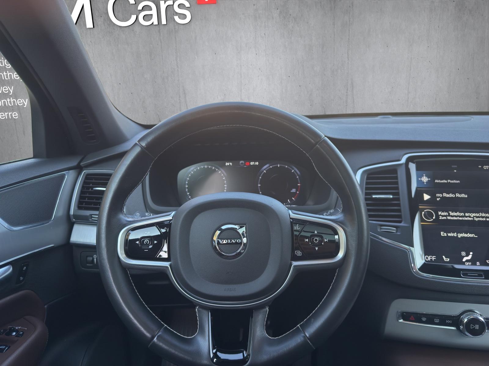 VOLVO XC90 B5 Diesel Mild Hybrid AWD Momentum Geartronic-image-11