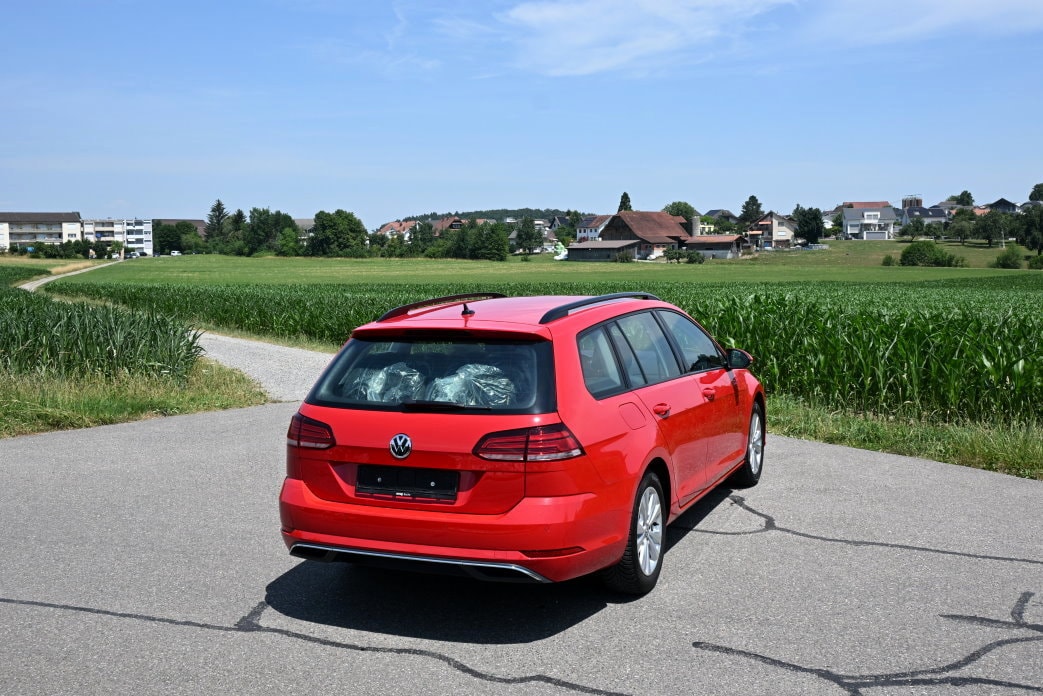 VW Golf Variant 2.0 TDI Comfortline DSG-image-2