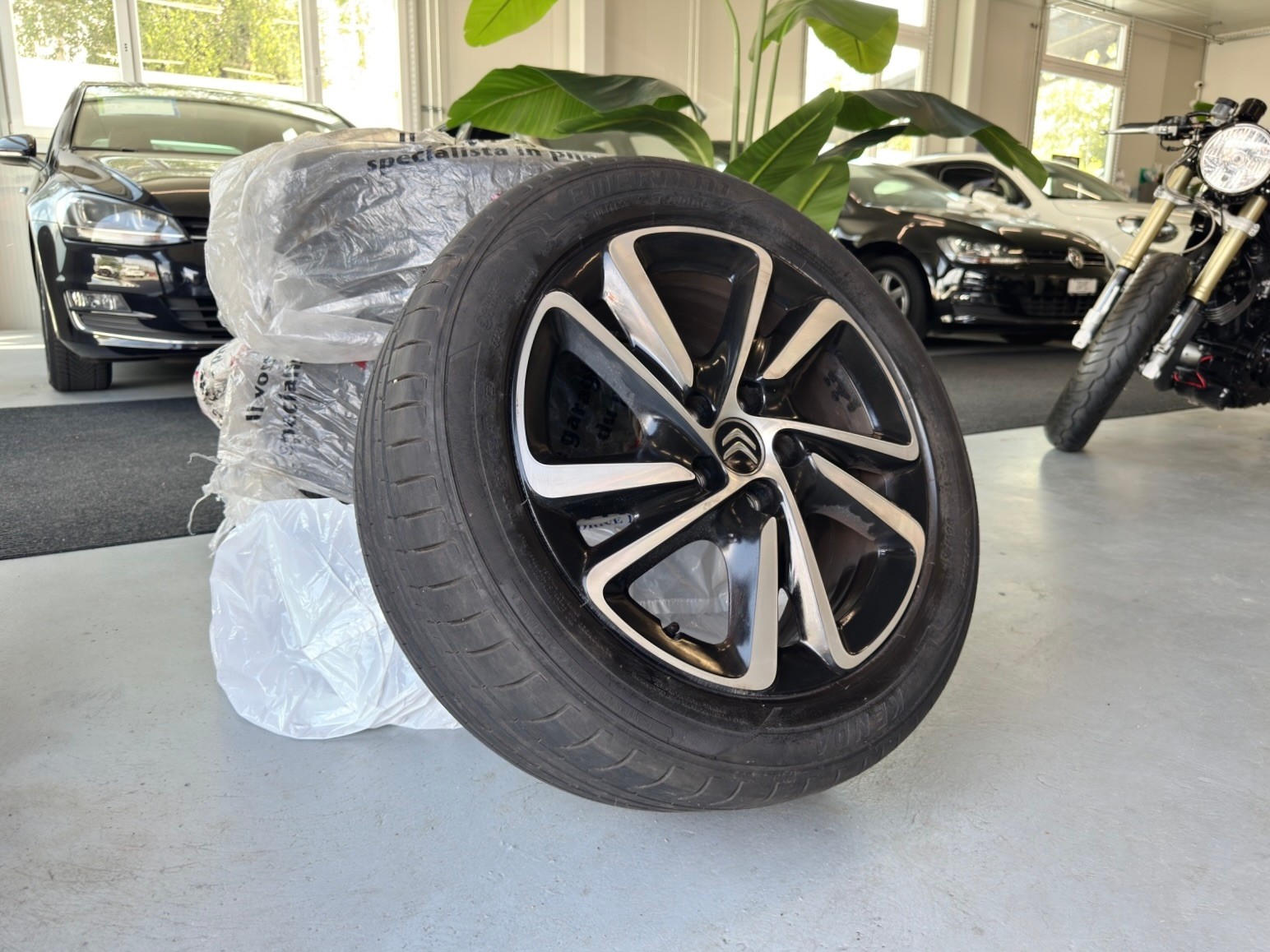 CITROEN C4 Picasso 1.2 Pure Tech Feel Edition EAT6-image-20