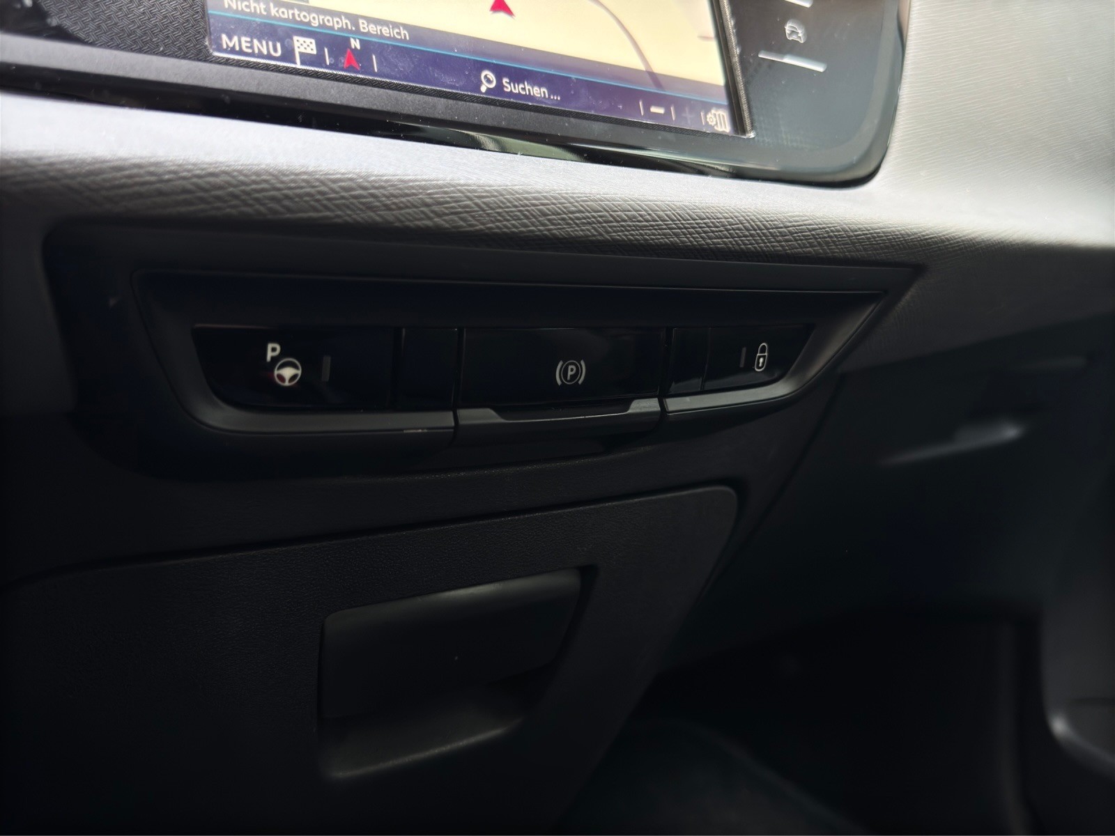 CITROEN C4 Picasso 1.2 Pure Tech Feel Edition EAT6-image-18