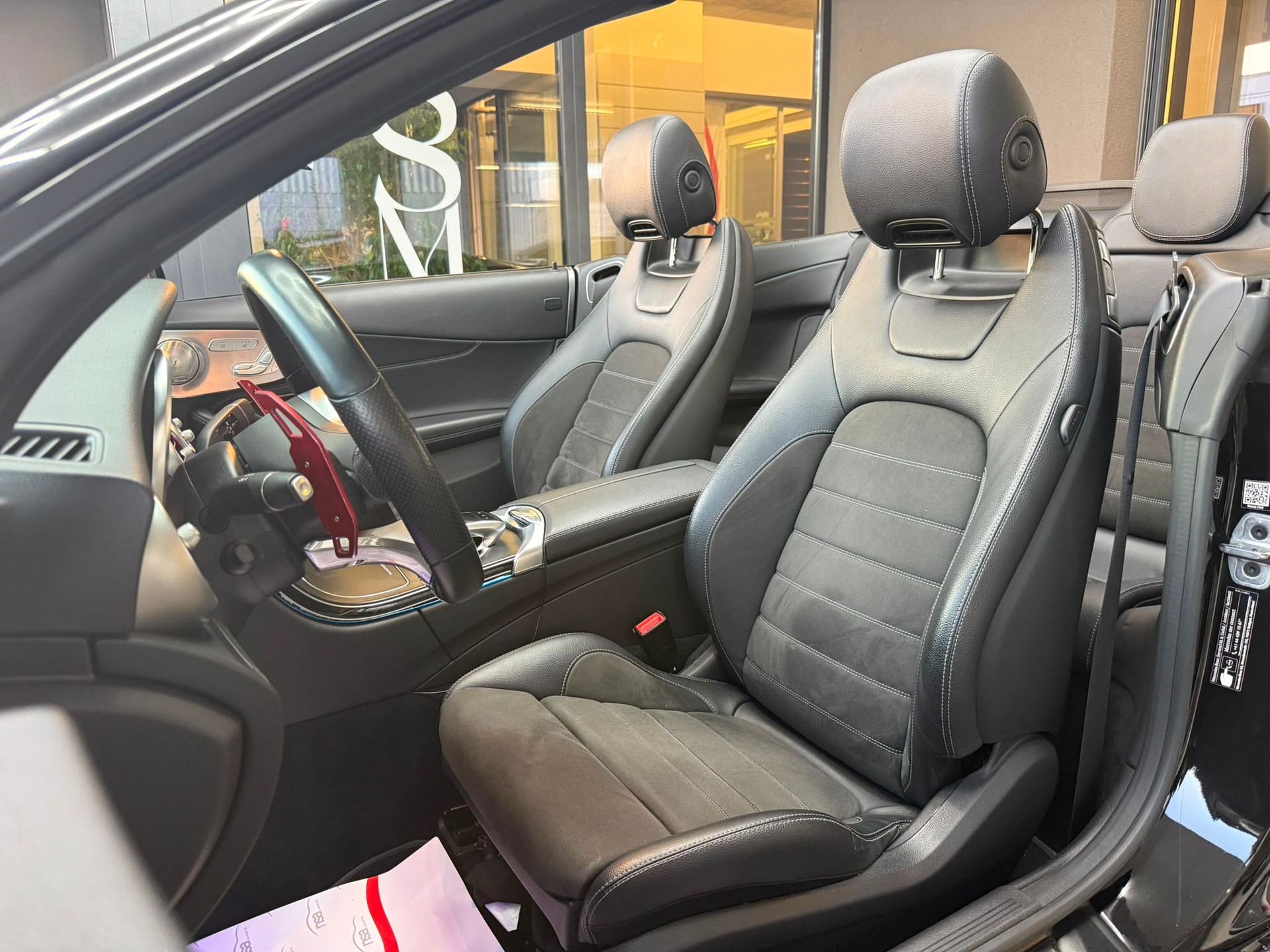 MERCEDES-BENZ C 200 AMG Line Cabriolet *Aversus* *Burmester* *CH Fahrzeug* 9G-Tronic-image-11