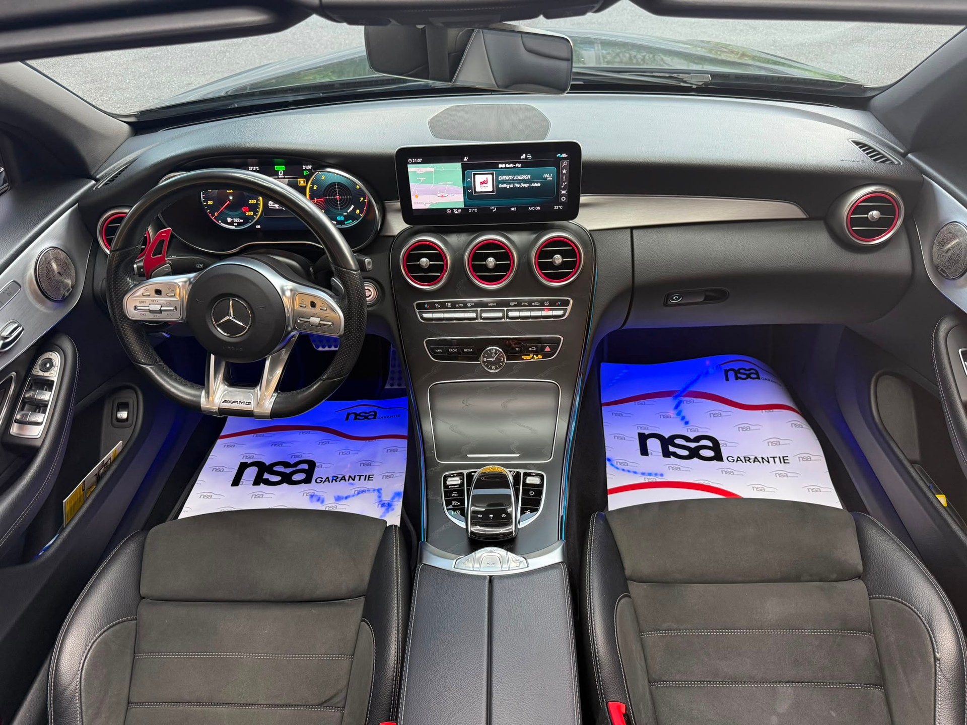 MERCEDES-BENZ C 200 AMG Line Cabriolet *Aversus* *Burmester* *CH Fahrzeug* 9G-Tronic-image-16