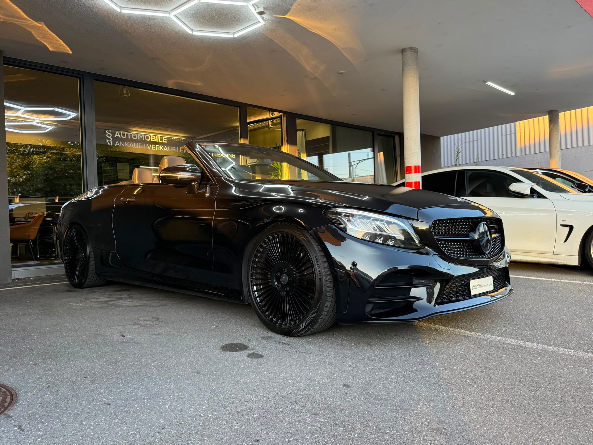 MERCEDES-BENZ C 200 AMG Line Cabriolet *Aversus* *Burmester* *CH Fahrzeug* 9G-Tronic-image-2